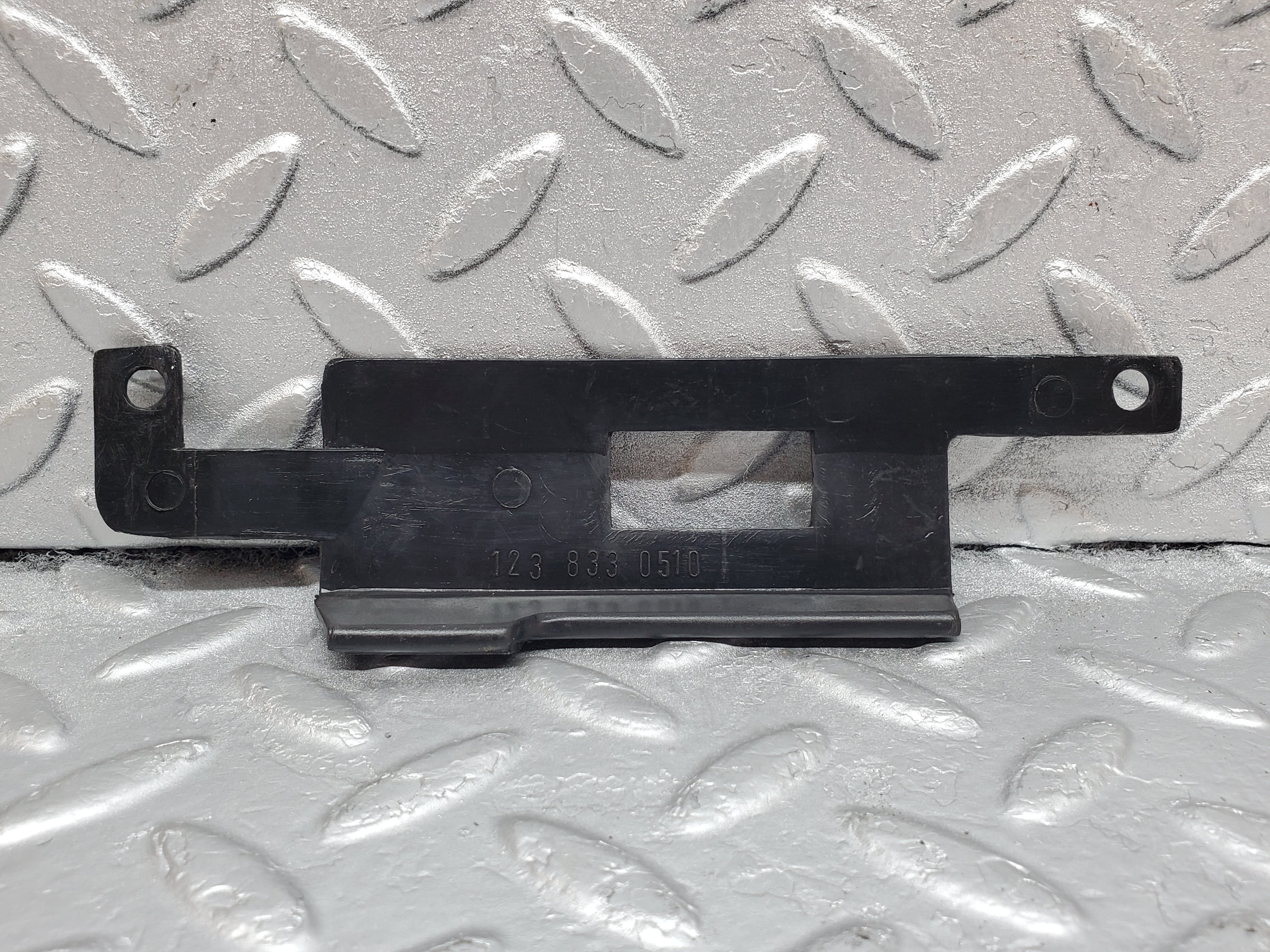 1061 Mercedes-Benz C123 230CE Coupe Heater Control Cover 1238330510