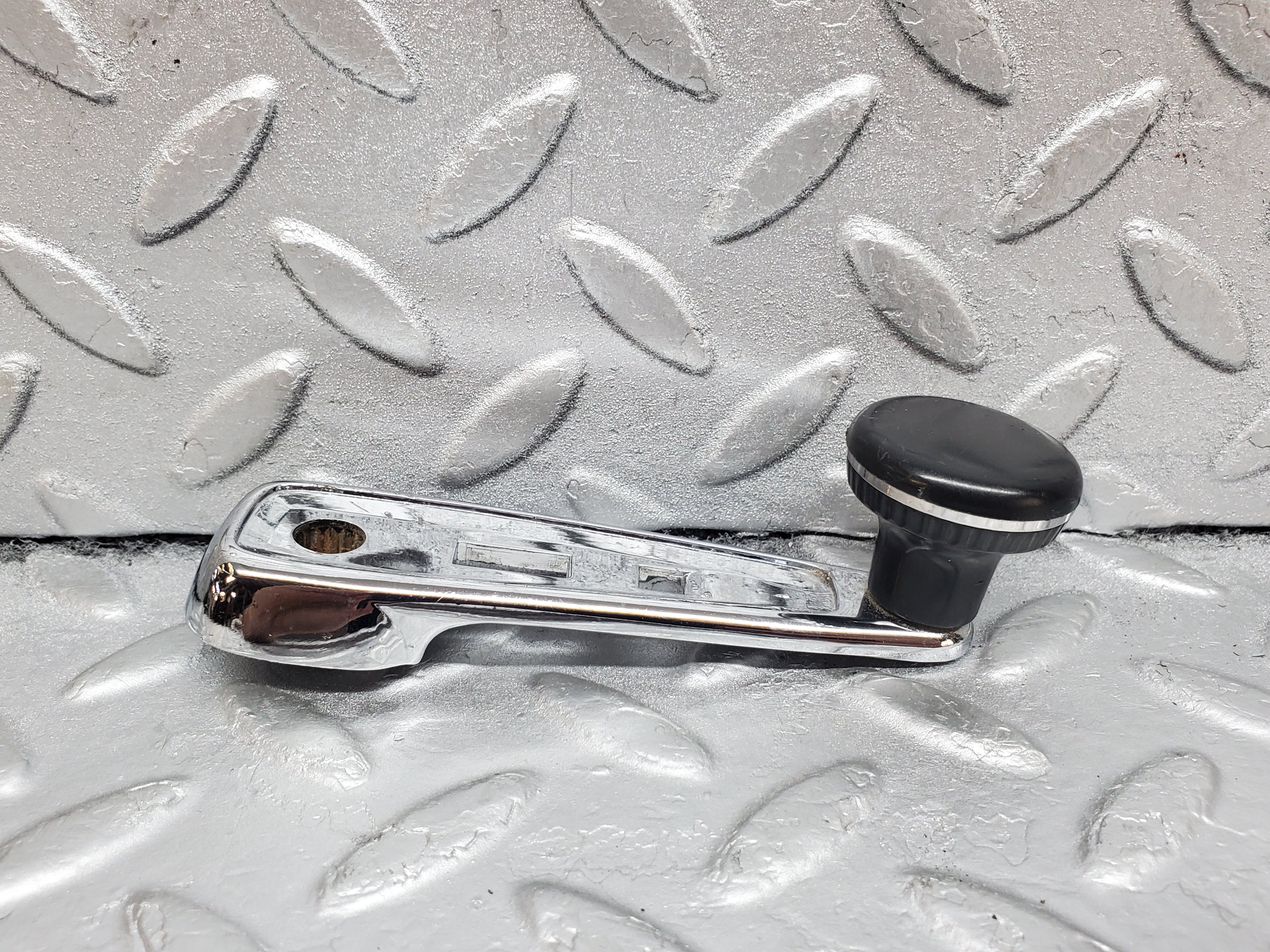 1026 Mercedes-Benz C123 230CE Window Lifter Crank Handle