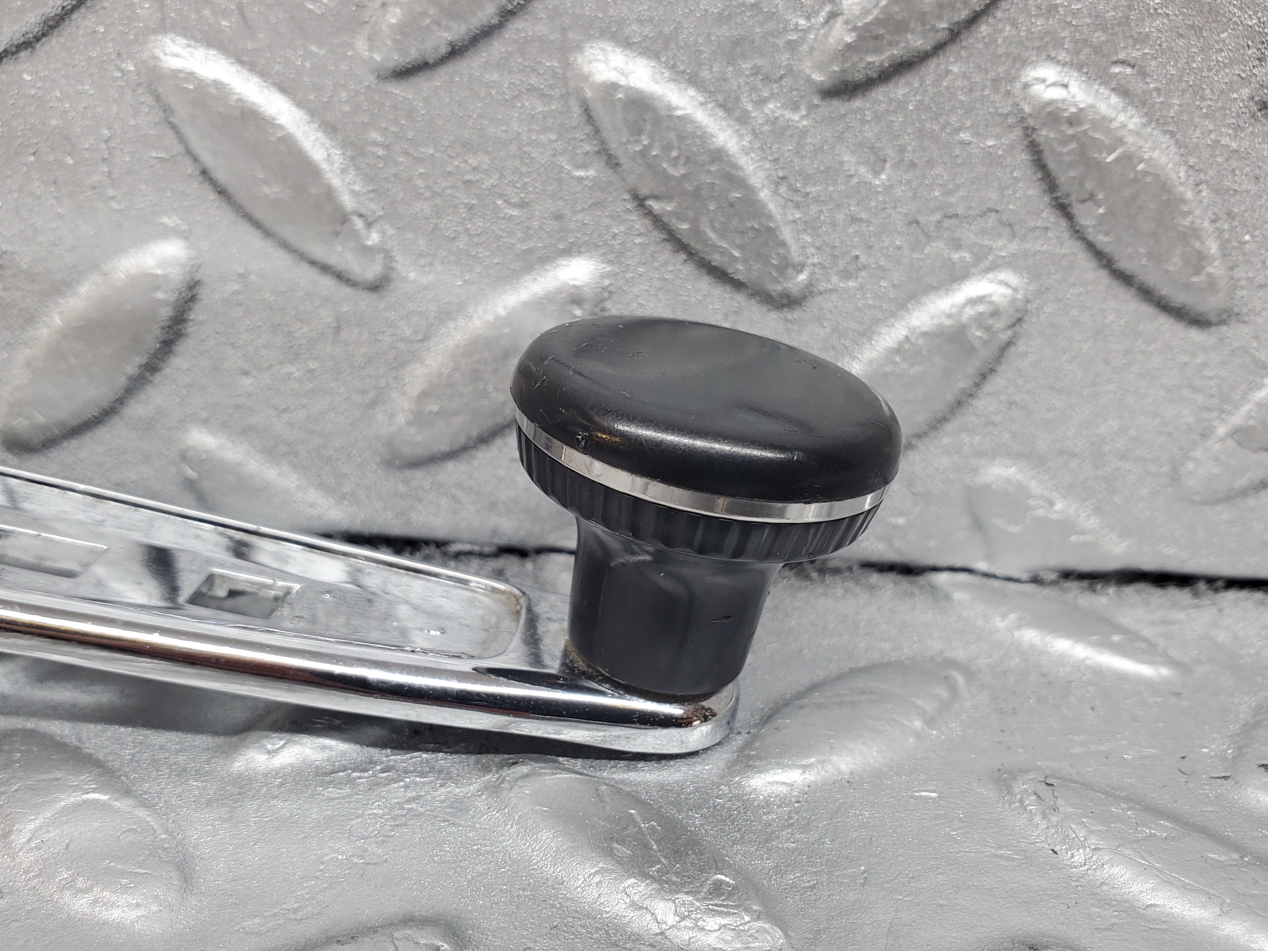 1026 Mercedes-Benz C123 230CE Window Lifter Crank Handle