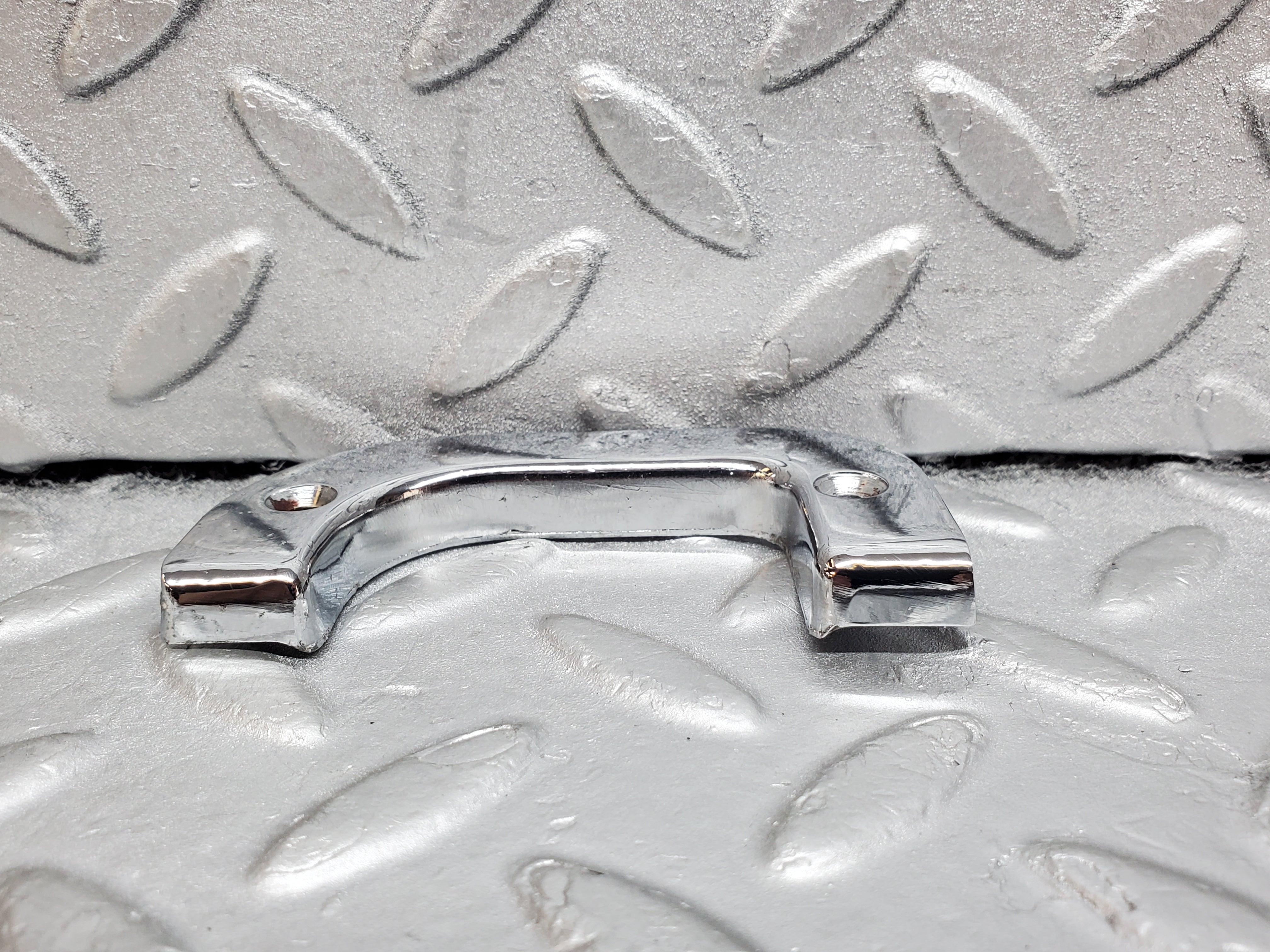 1036 Mercedes-Benz C123 230CE Coupe Left Interior Chrome Door Latch Trim 1237230124