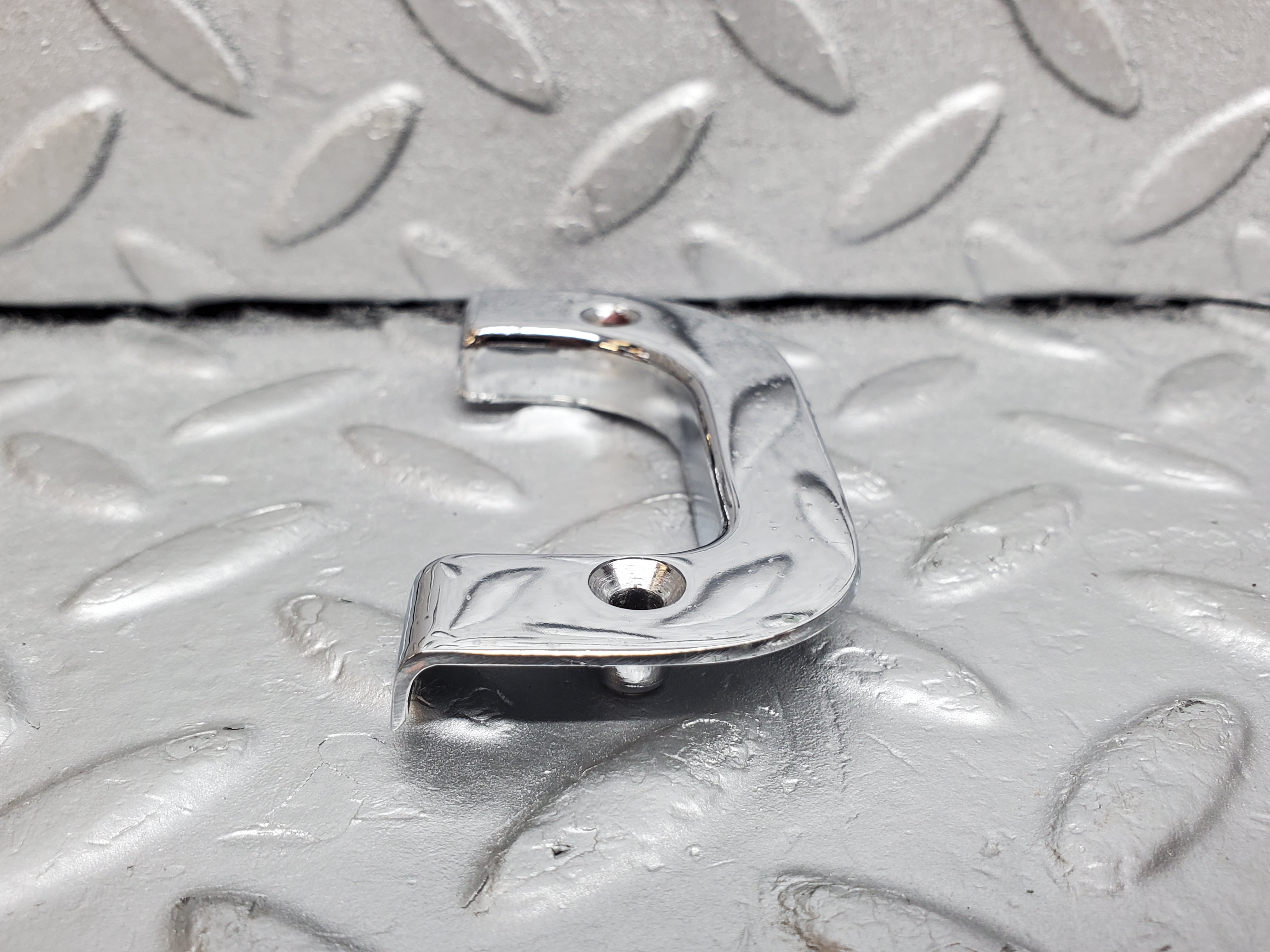 1036 Mercedes-Benz C123 230CE Coupe Left Interior Chrome Door Latch Trim 1237230124