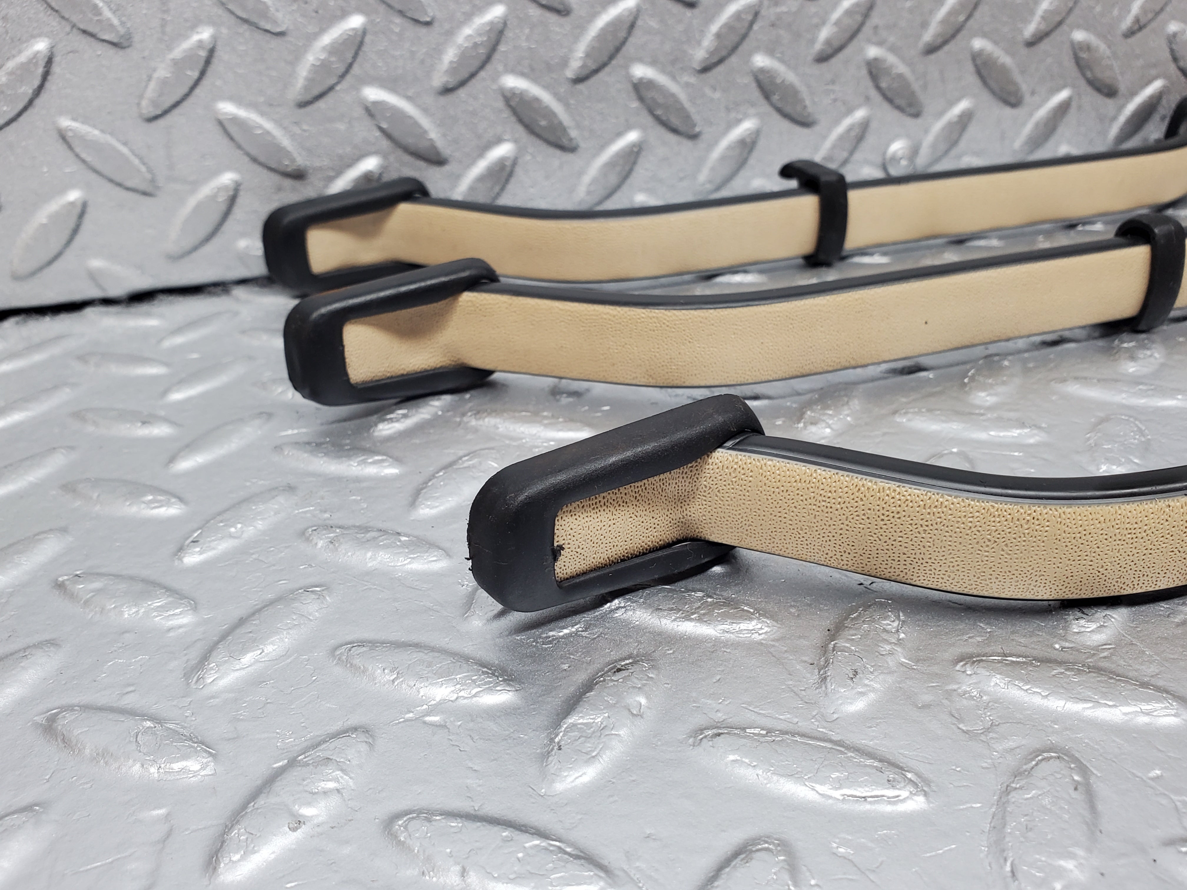 1011 Mercedes-Benz C123 230CE Coupe Interior Roof Grab Handle Set