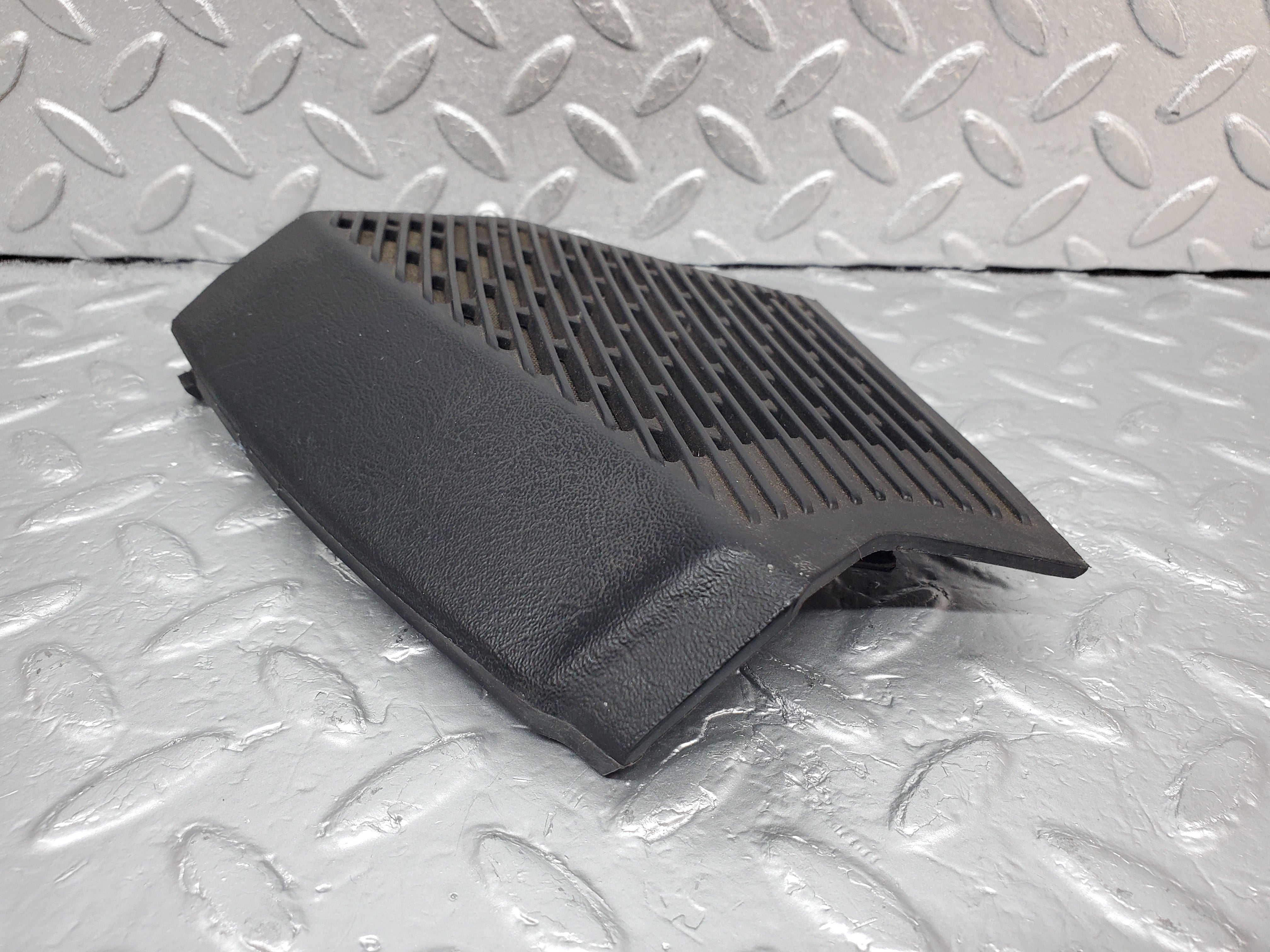 1016 Mercedes-Benz C123 230CE Front Speaker Cover Trim Left 1236802707