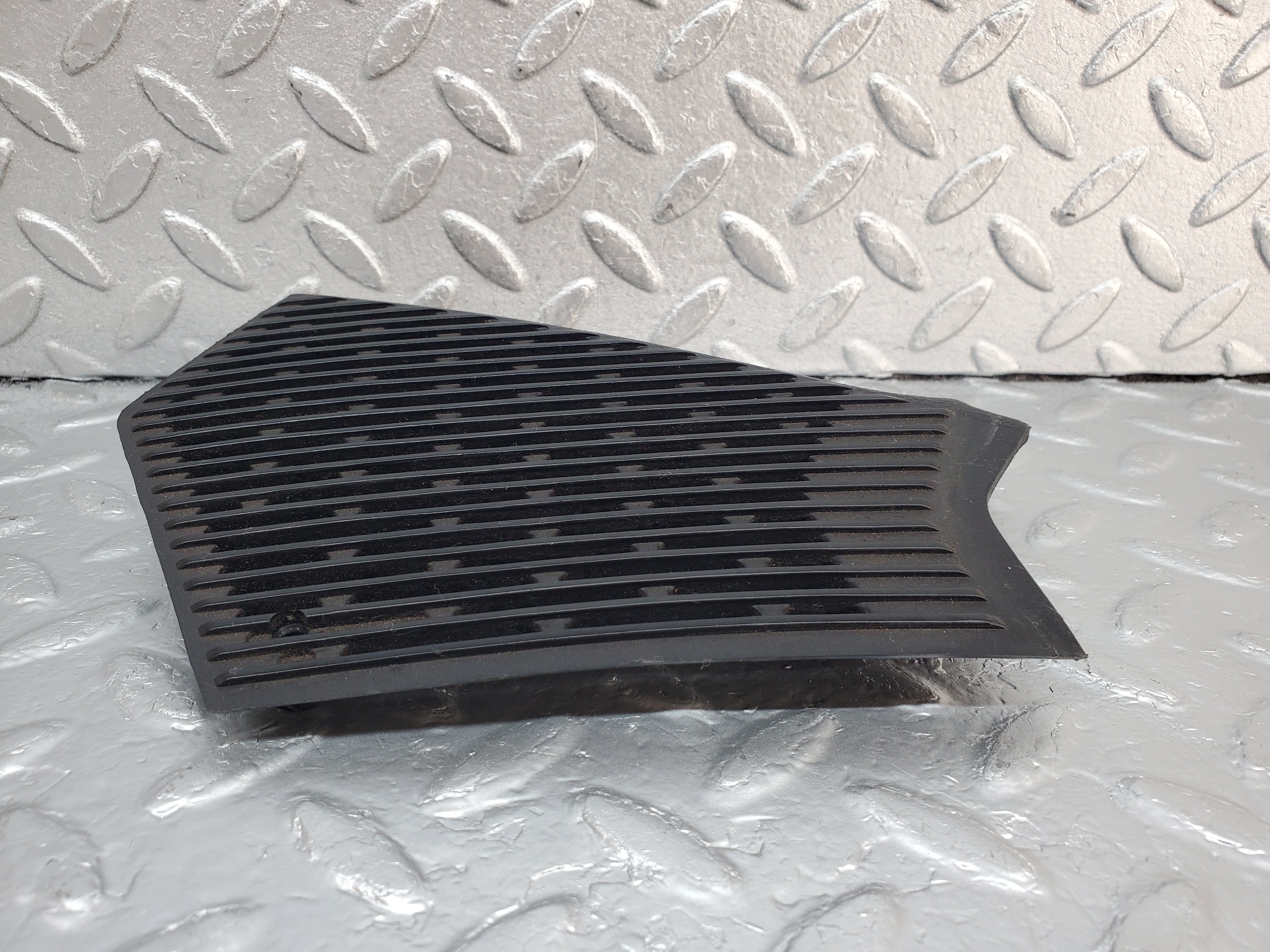 1017 Mercedes-Benz C123 230CE Front Speaker Cover Trim Right 1236802807