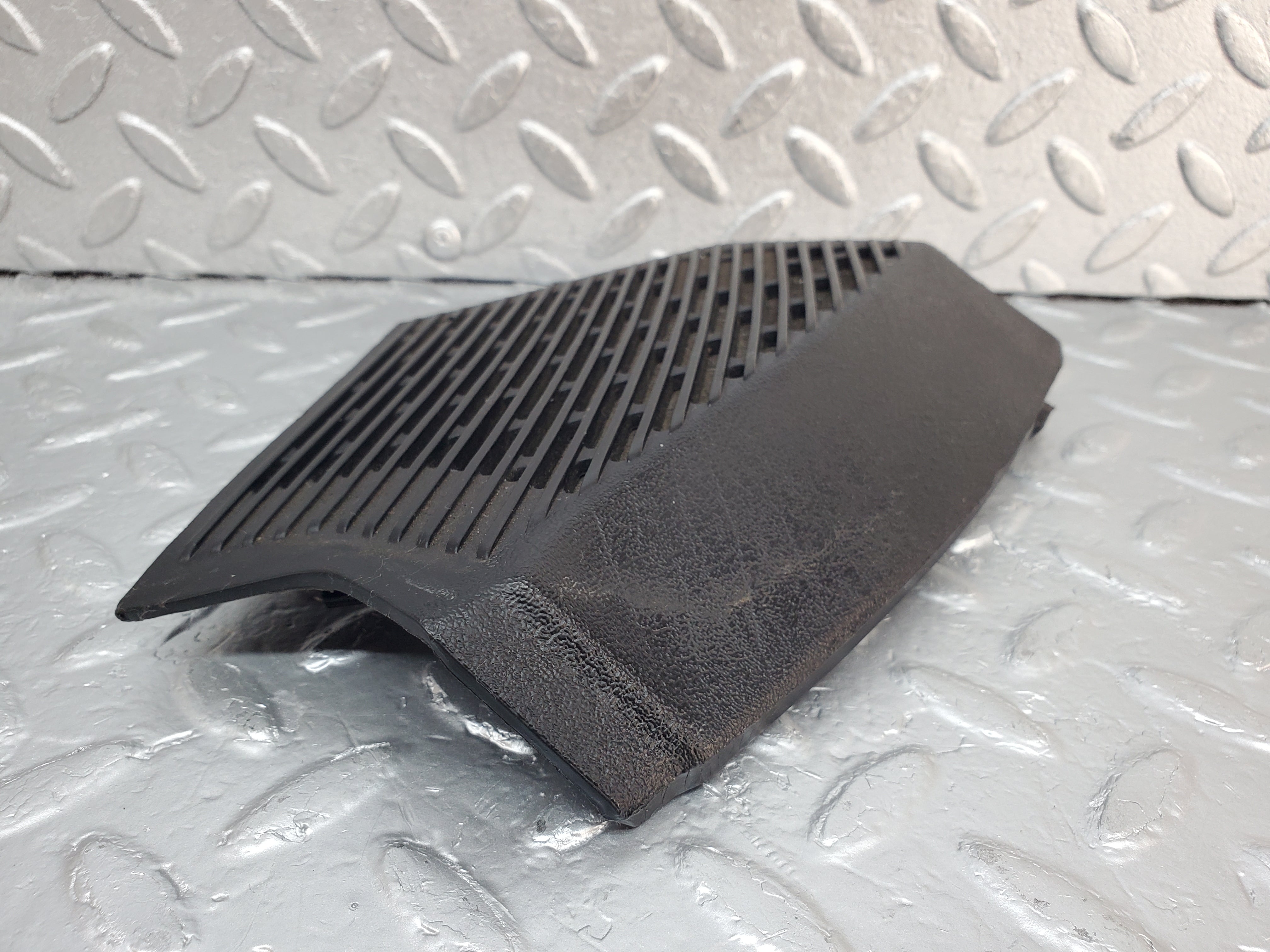 1017 Mercedes-Benz C123 230CE Front Speaker Cover Trim Right 1236802807