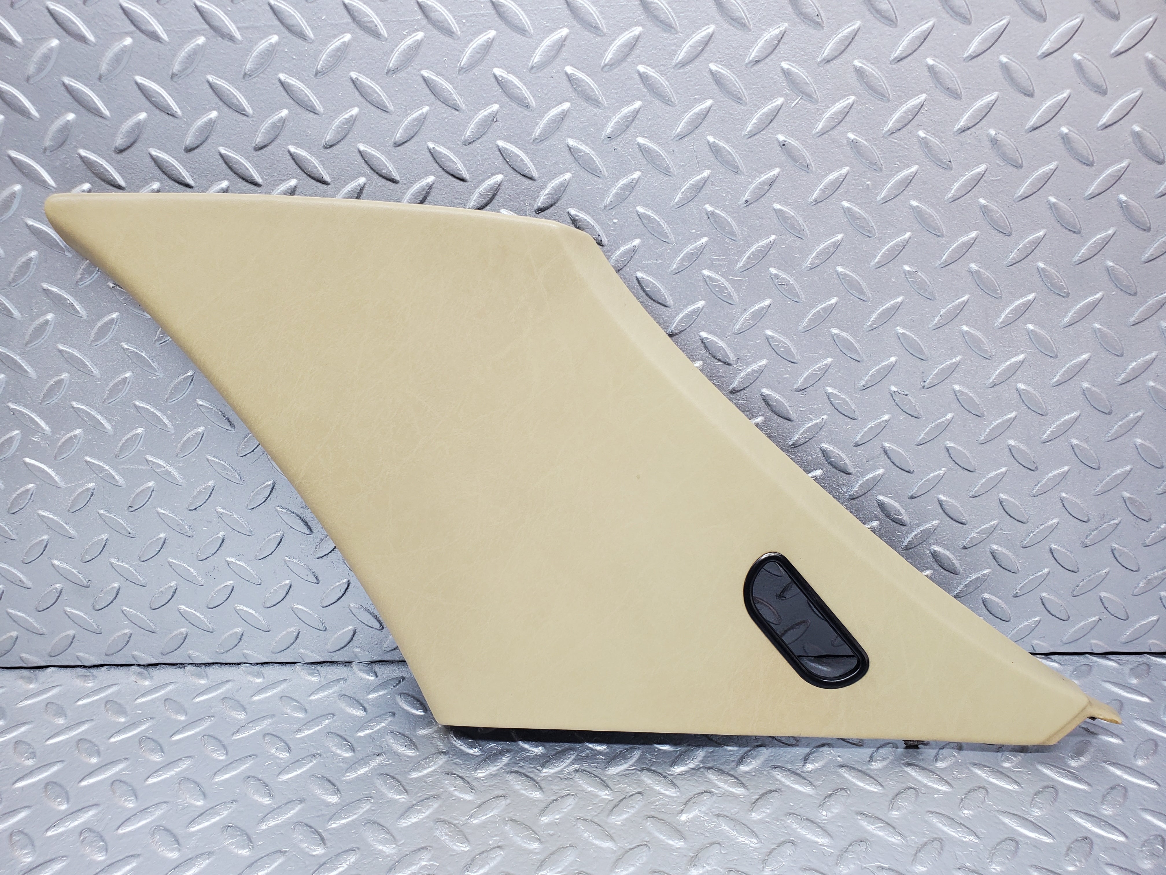 1004 Mercedes-Benz C123 230CE Coupe C Pillar Cover Right Side Beige 1236901025