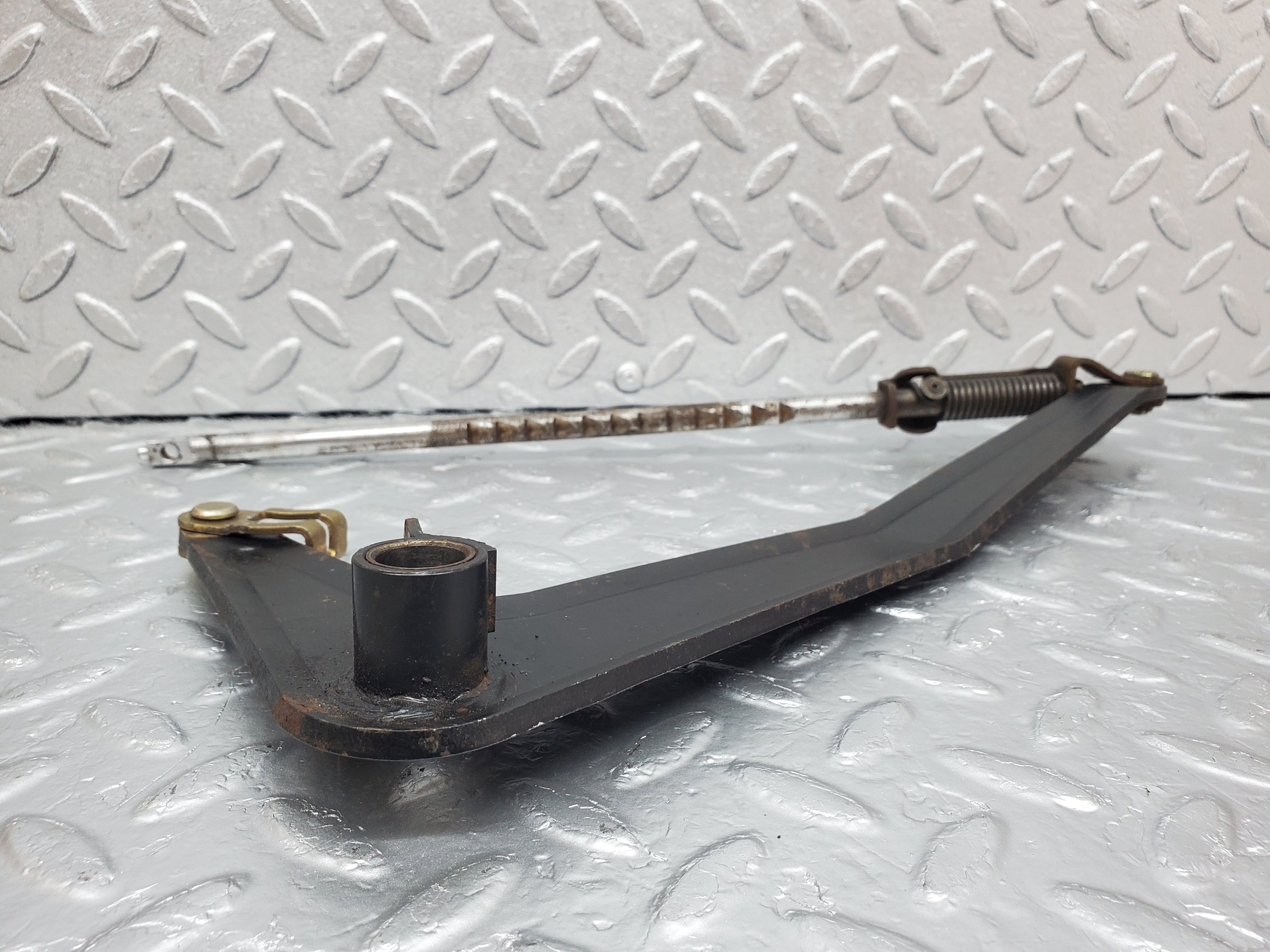 0988 Mercedes-Benz C123 230CE Handbrake Regulator