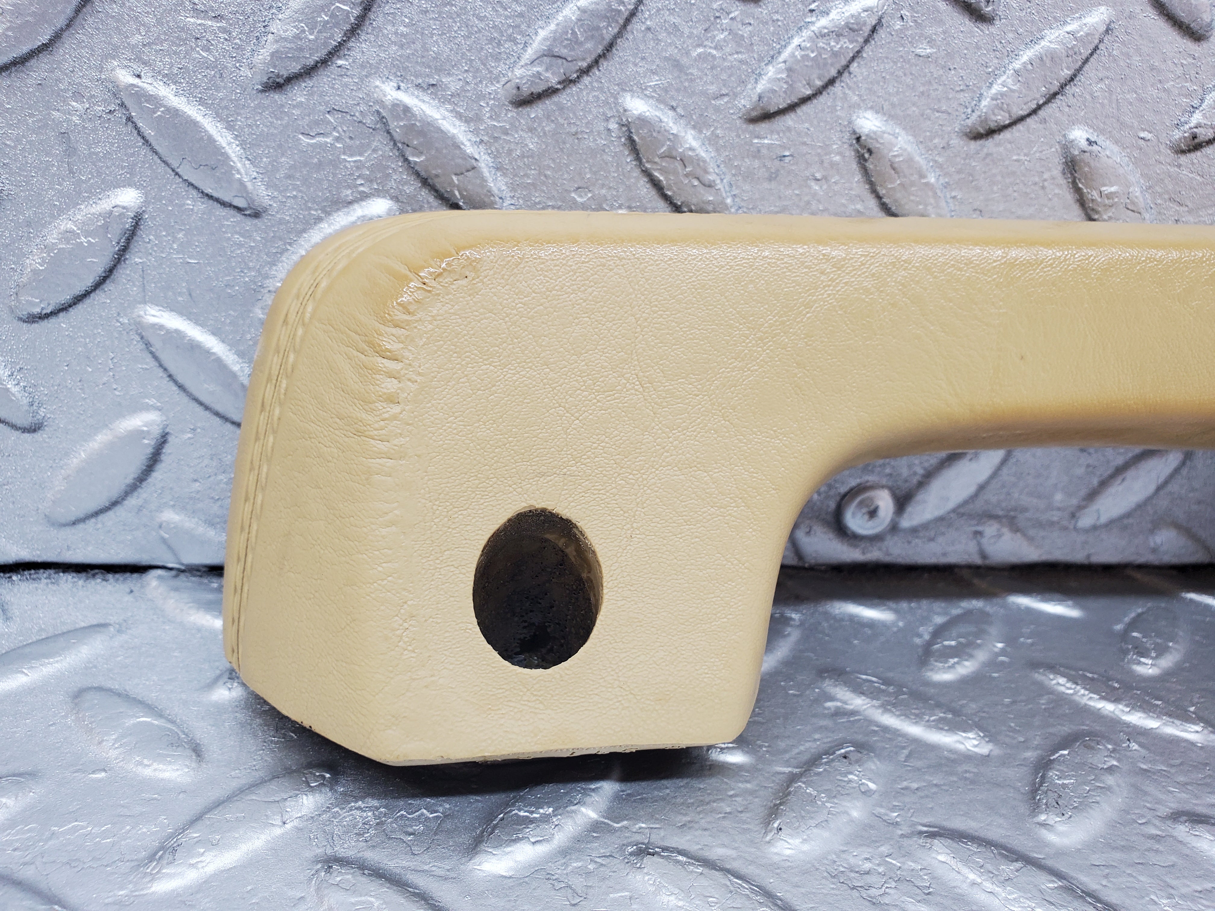 0998 Mercedes-Benz C123 230CE Coupe Interior Door Handle Right Beige 1239702001