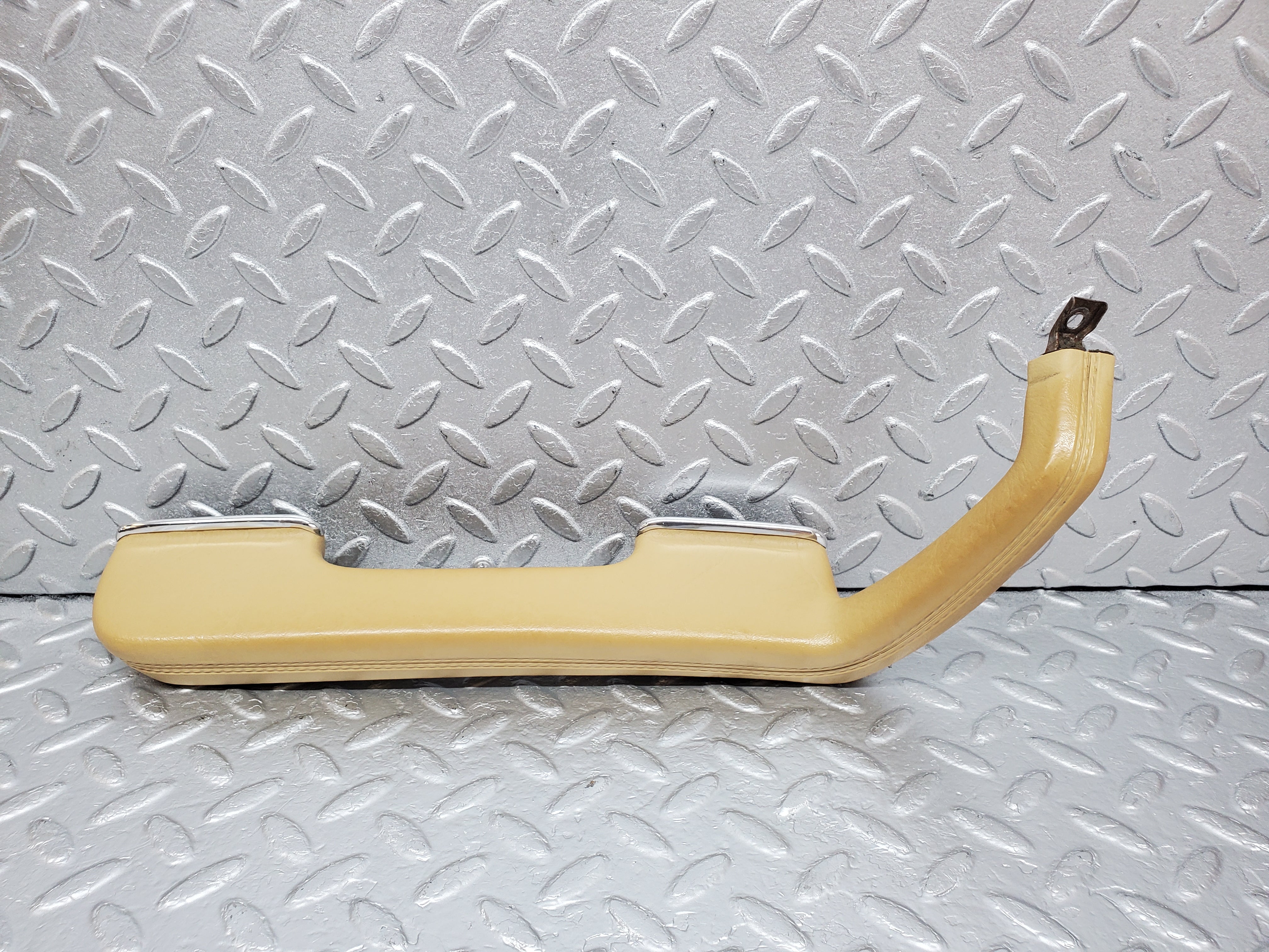 0997 Mercedes-Benz C123 230CE Coupe Left Interior Door Handle Beige 1239701701