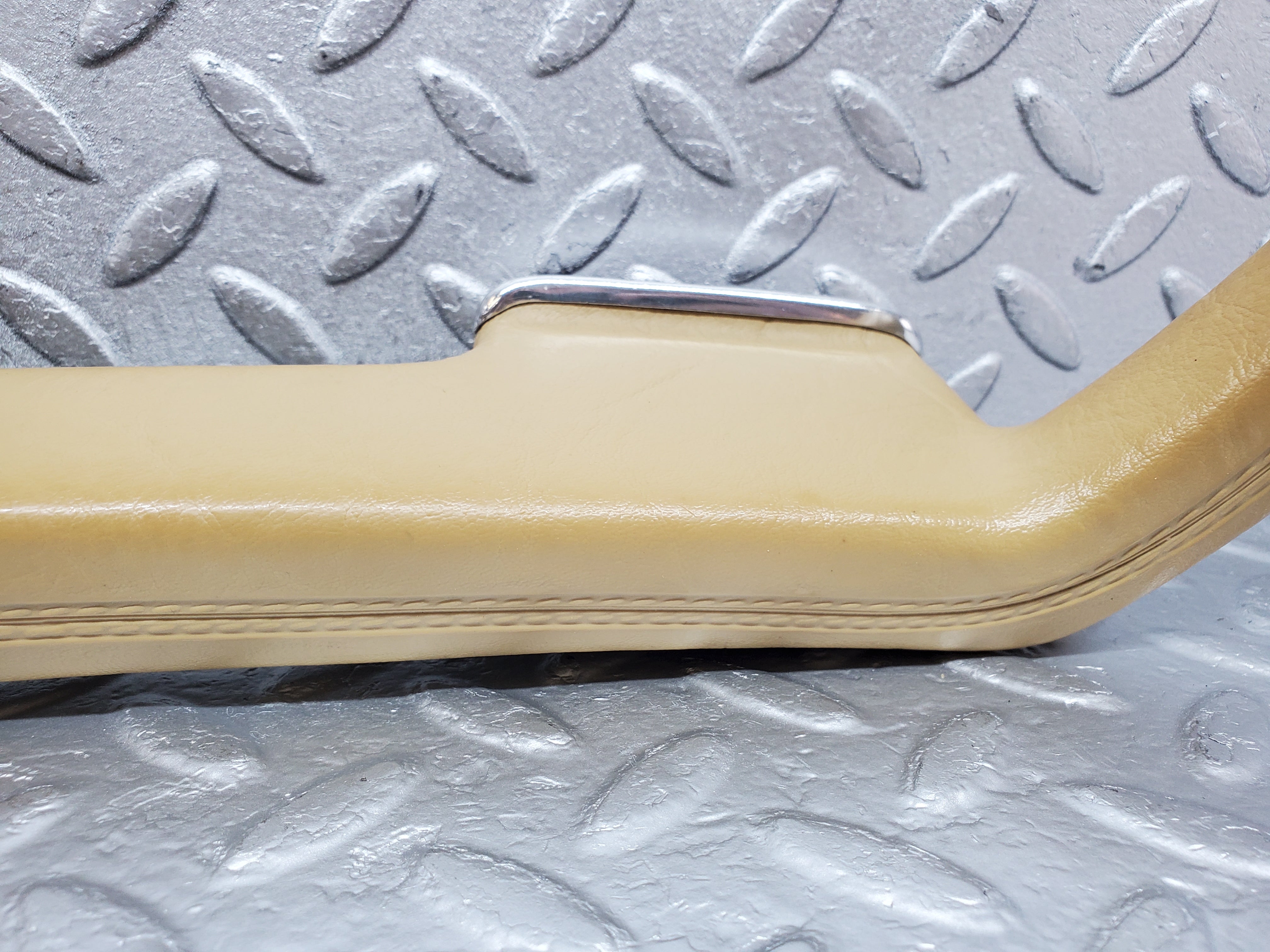 0997 Mercedes-Benz C123 230CE Coupe Left Interior Door Handle Beige 1239701701