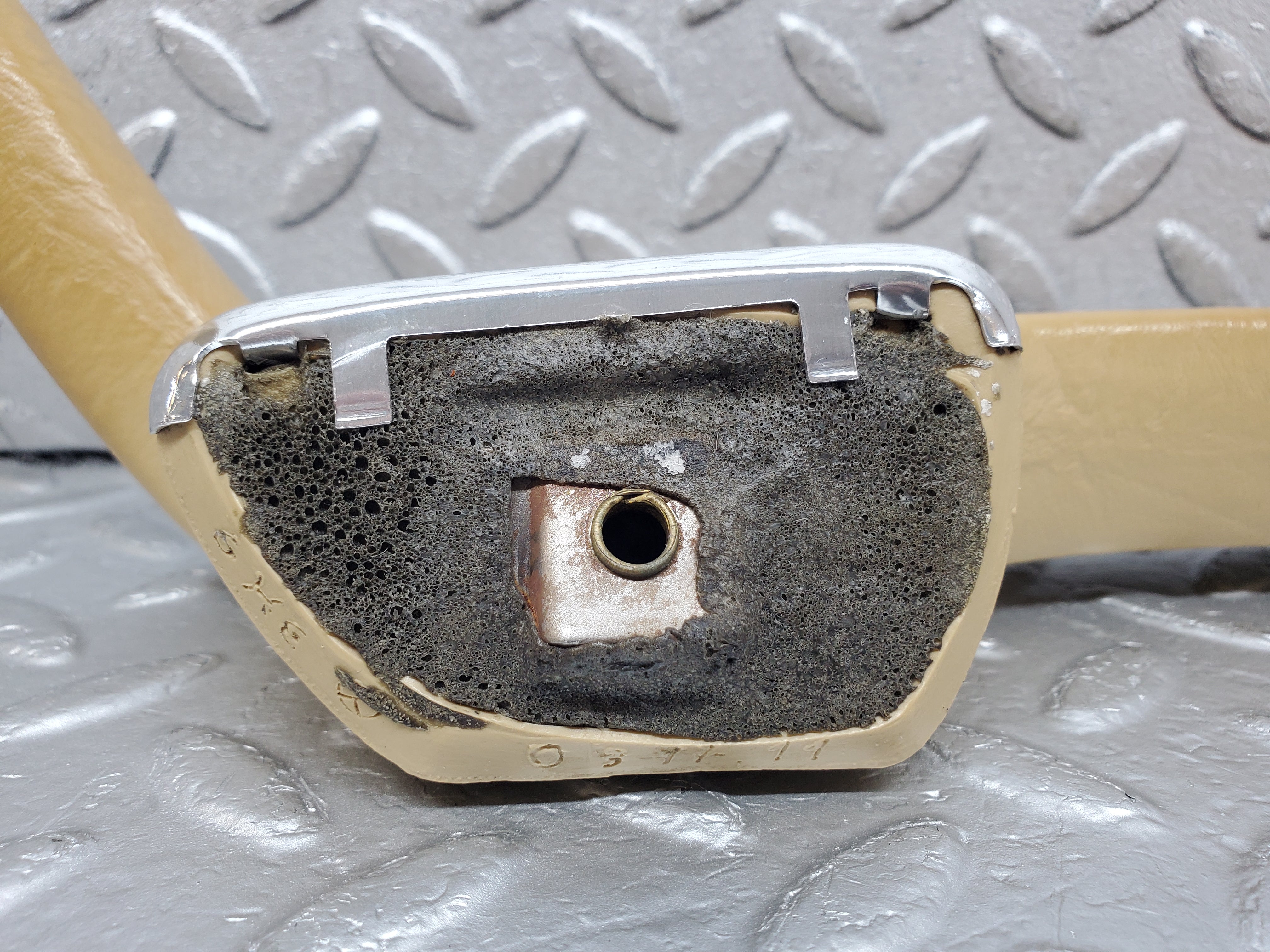 0997 Mercedes-Benz C123 230CE Coupe Left Interior Door Handle Beige 1239701701