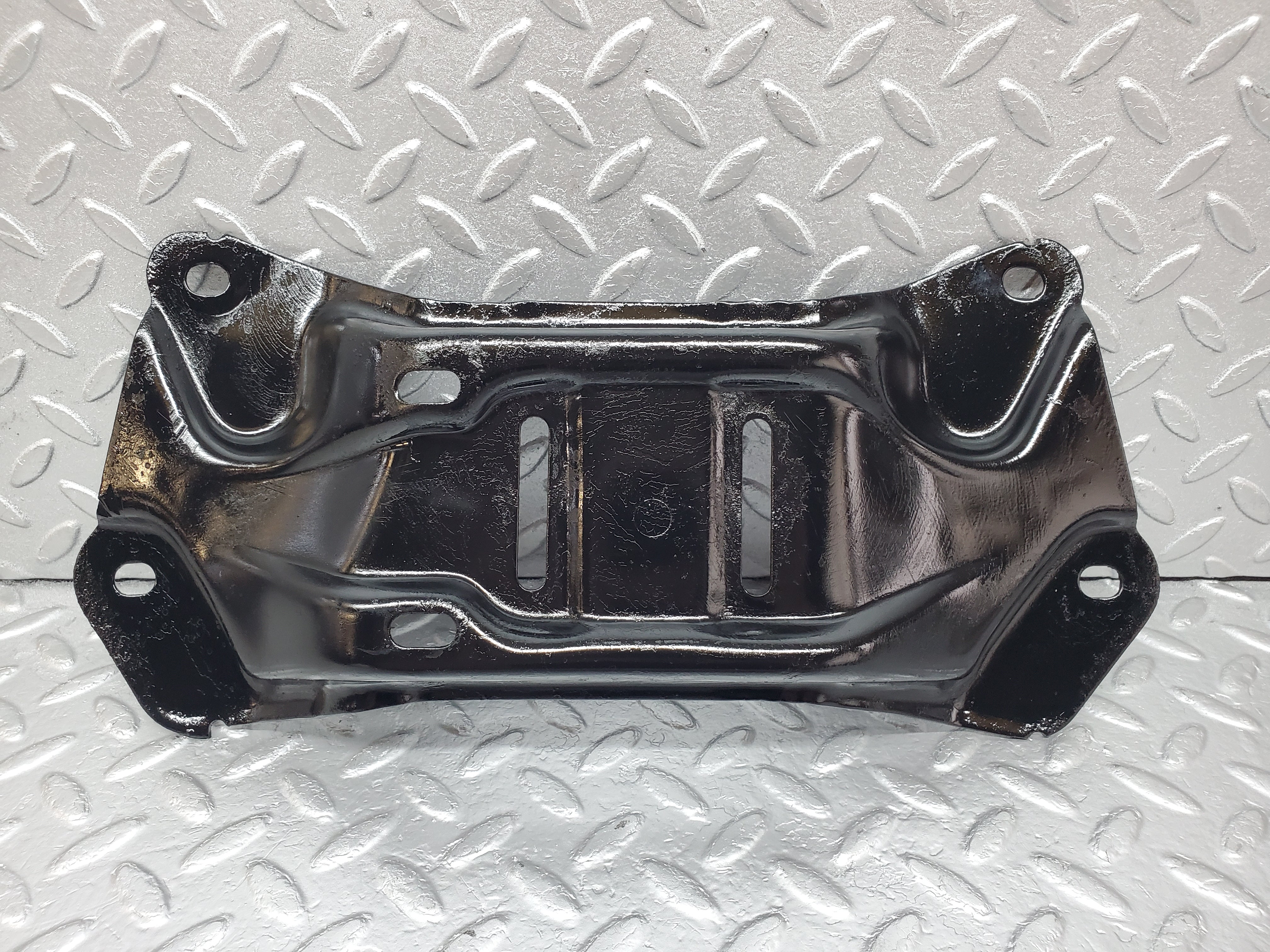 1042 Mercedes-Benz C123 230CE Gearbox Mount Bracket Holder
