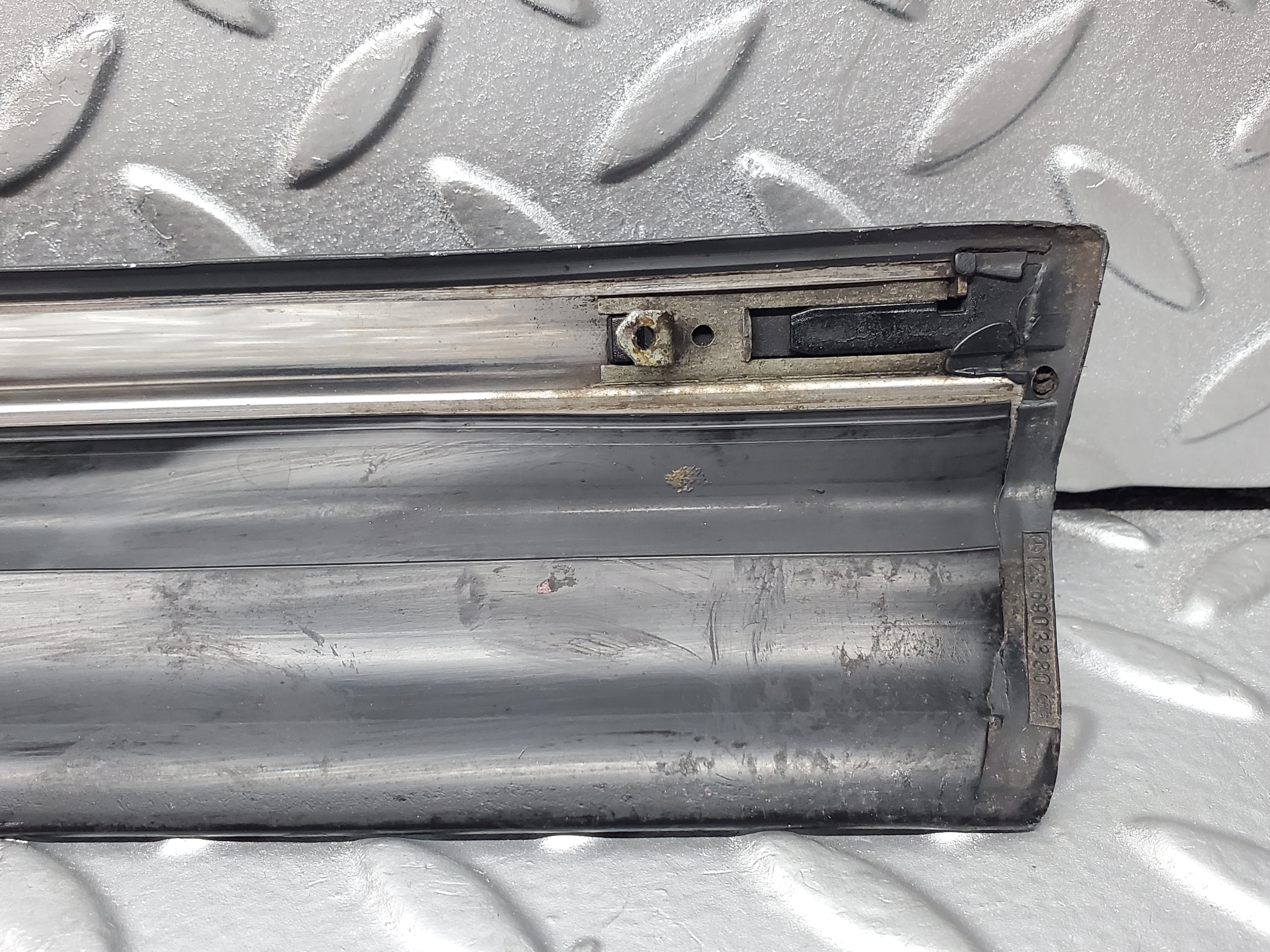 1100 Mercedes-Benz C123 230CE Coupe Left Door Lower Trim 1236903380