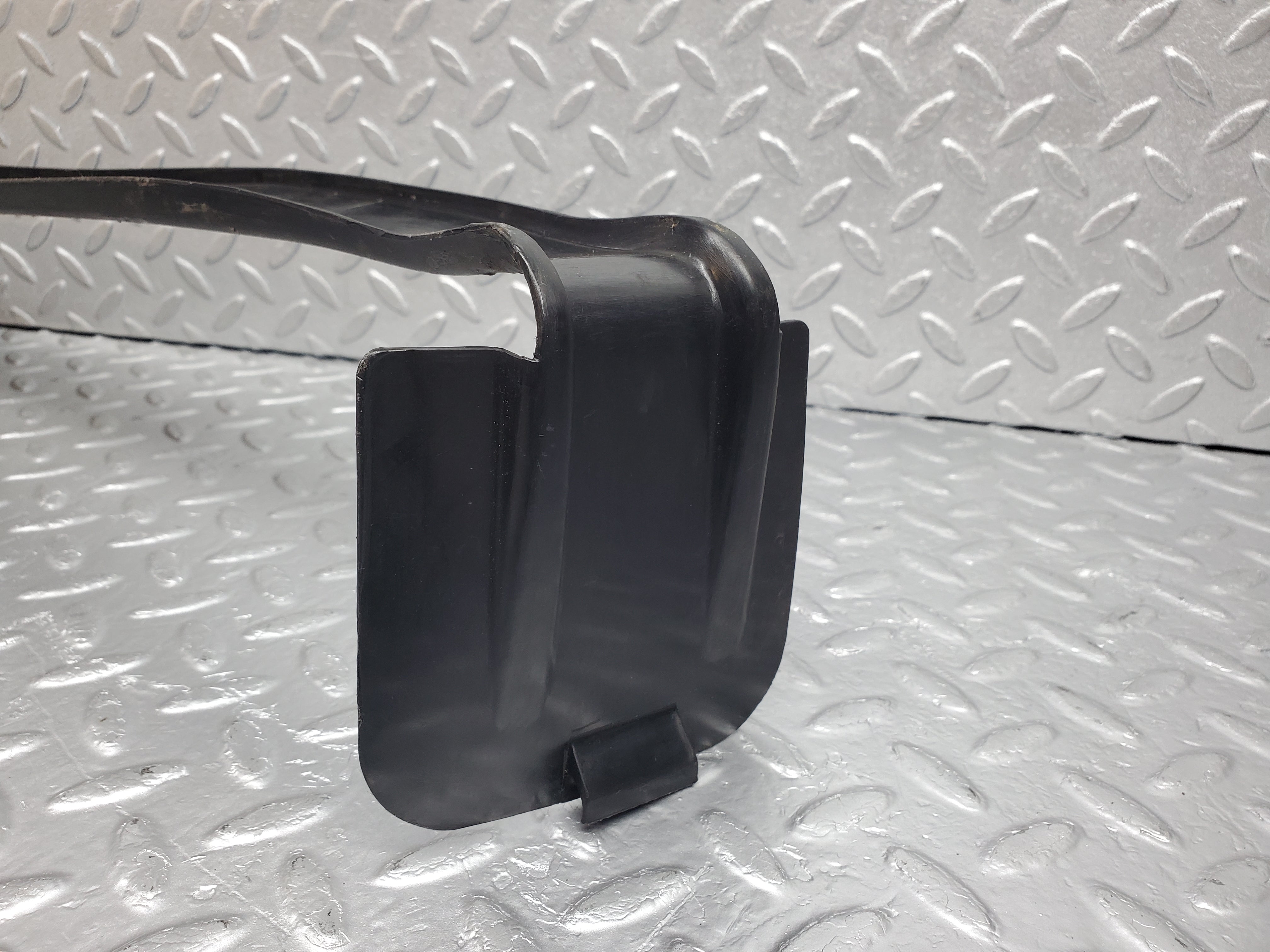 1050 Mercedes-Benz C123 230CE Coupe Cable Covering 1238211236