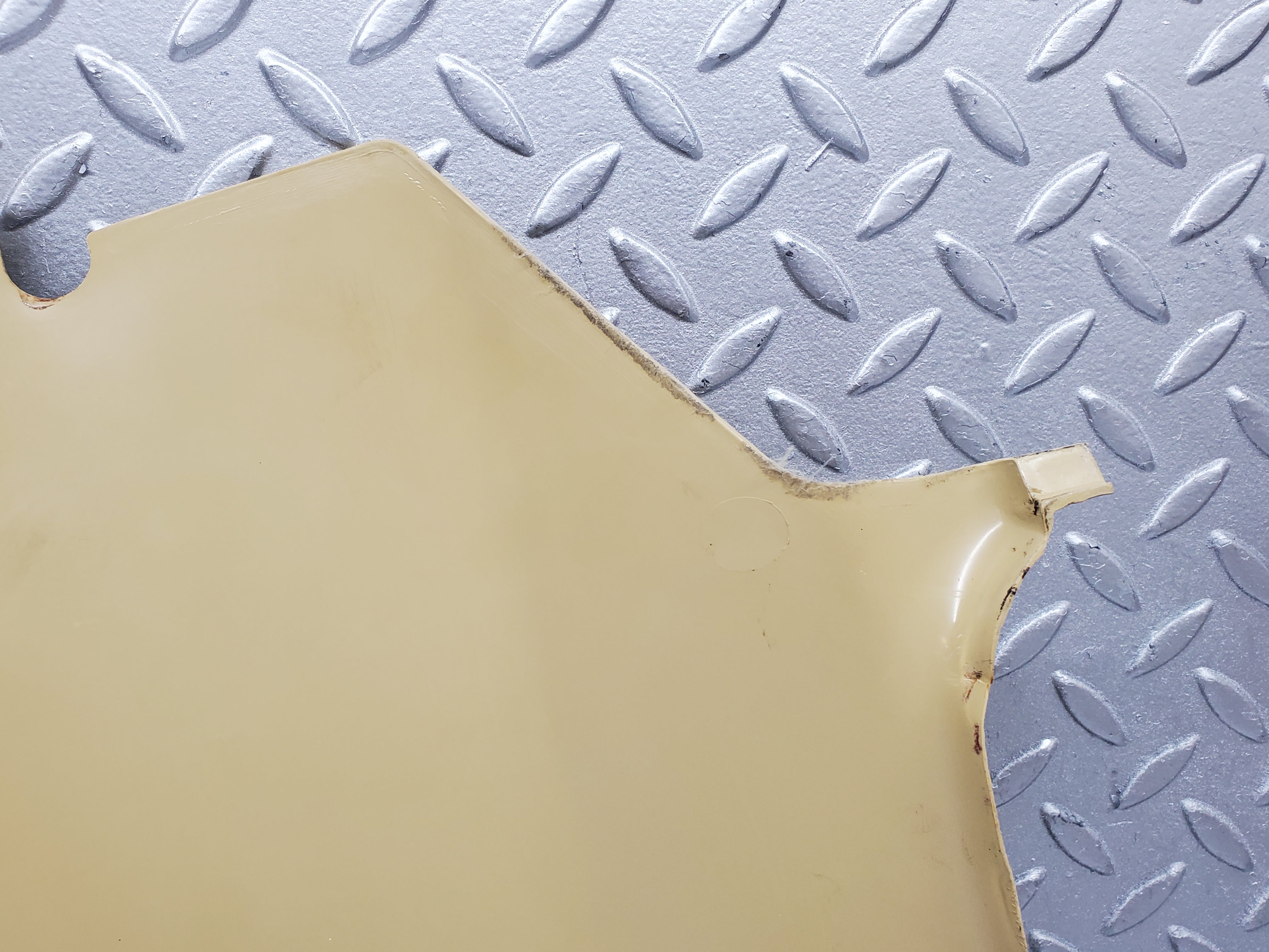 1063 Mercedes-Benz C123 230CE Coupe Front Right Kick Panel Beige 1236881206