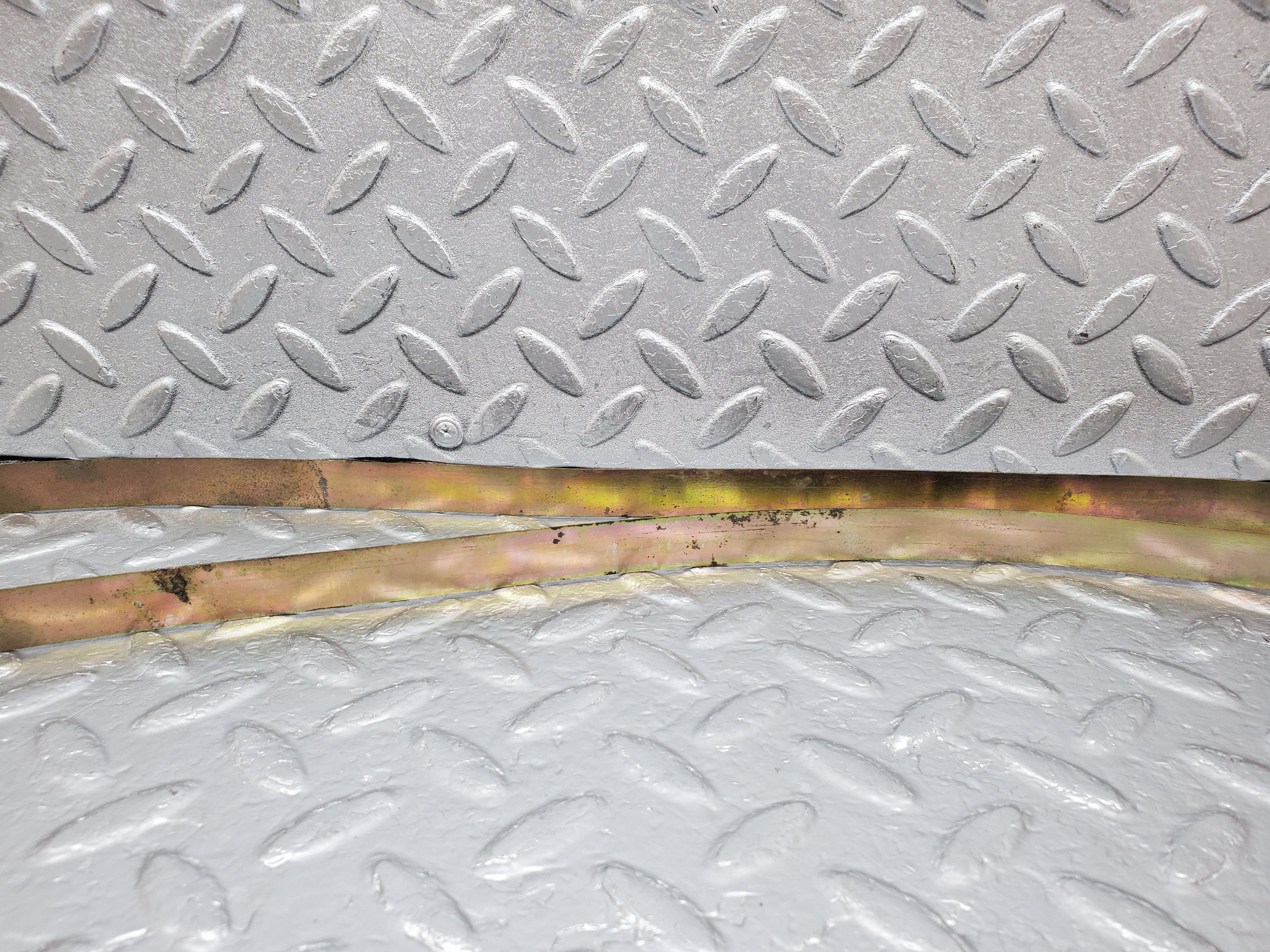 1121 Mercedes-Benz C123 230CE Coupe Heater Box Holder Strap