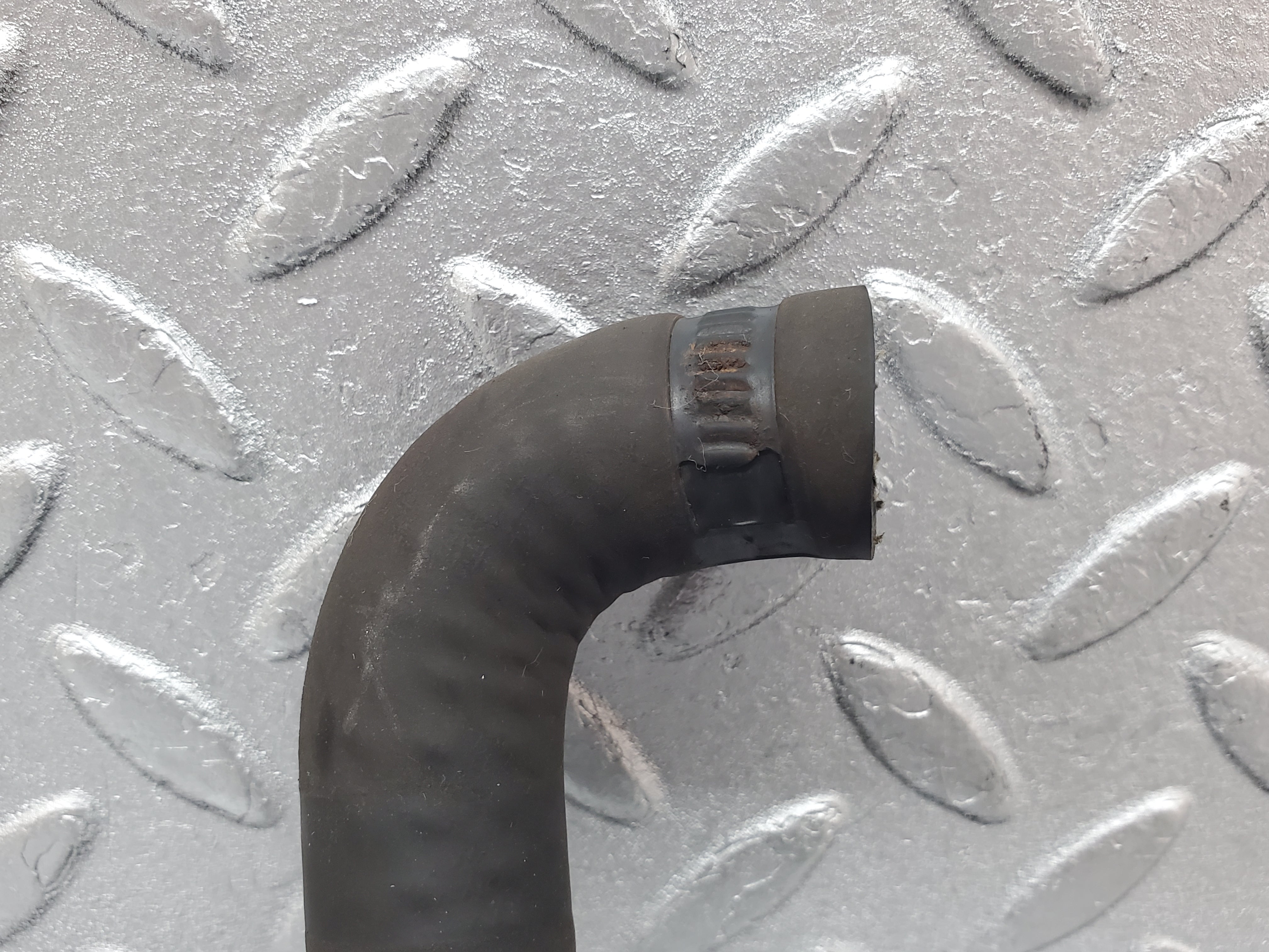 1120 Mercedes-Benz C123 230CE Coupe Heater Radiator Hose Pipe