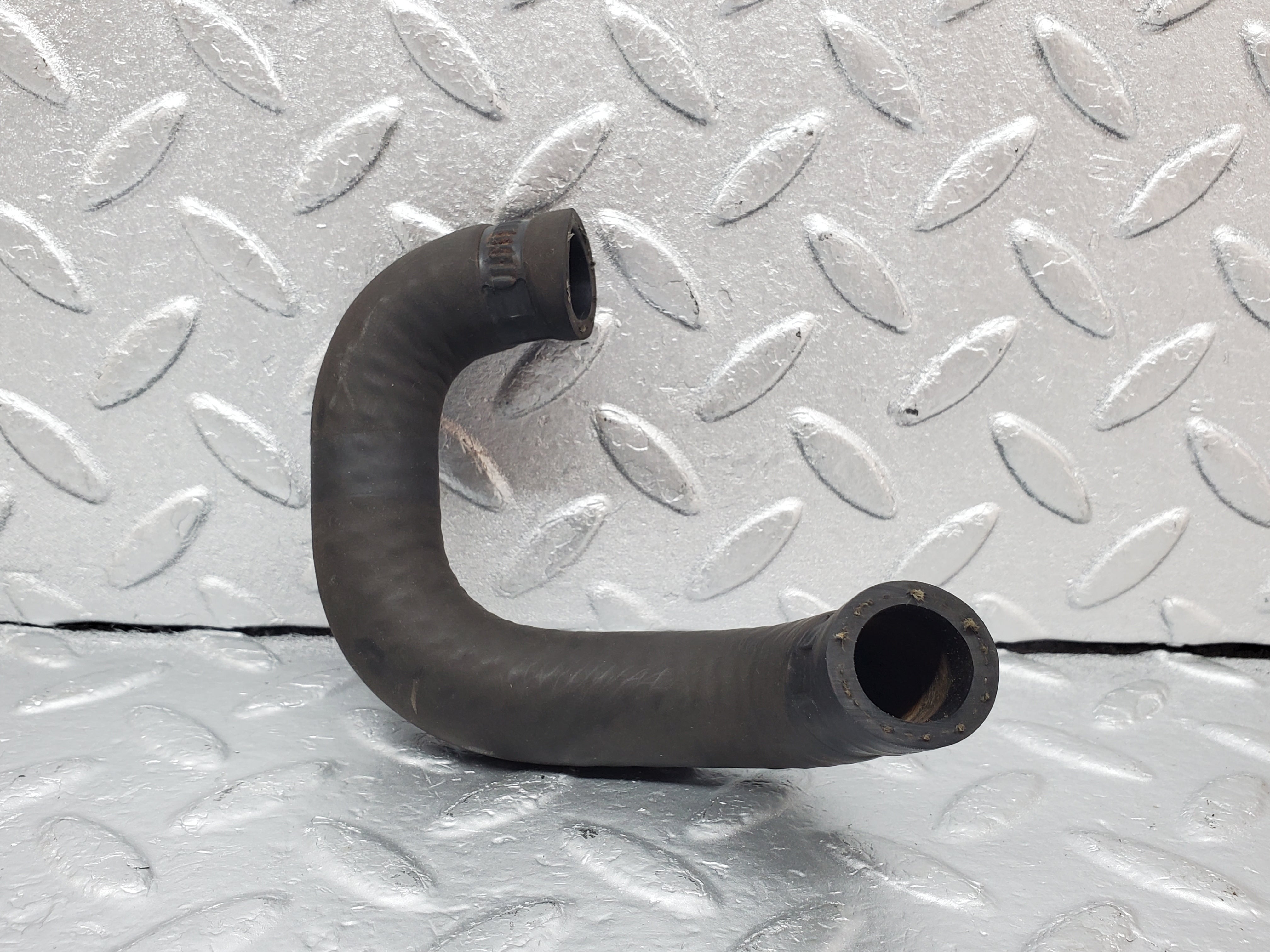 1120 Mercedes-Benz C123 230CE Coupe Heater Radiator Hose Pipe