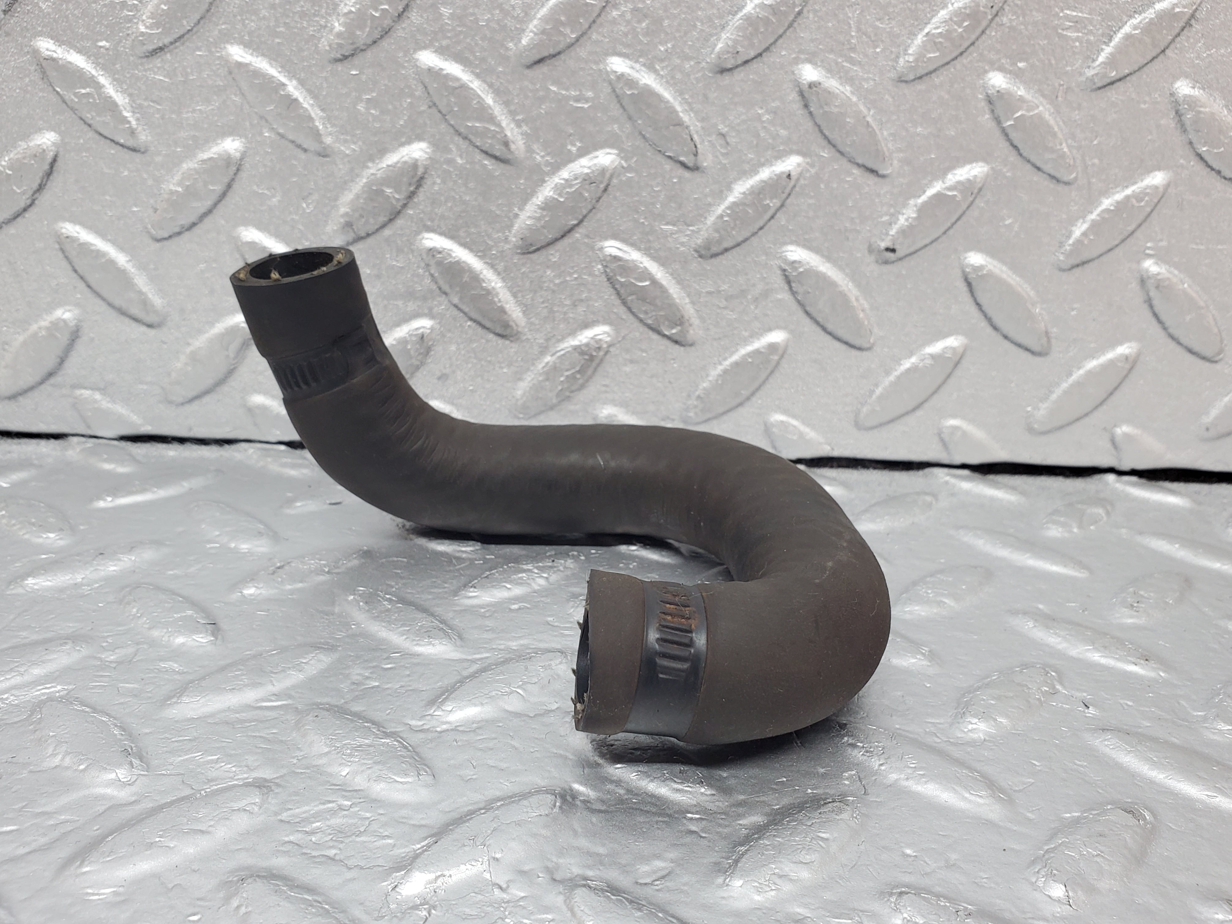 1120 Mercedes-Benz C123 230CE Coupe Heater Radiator Hose Pipe