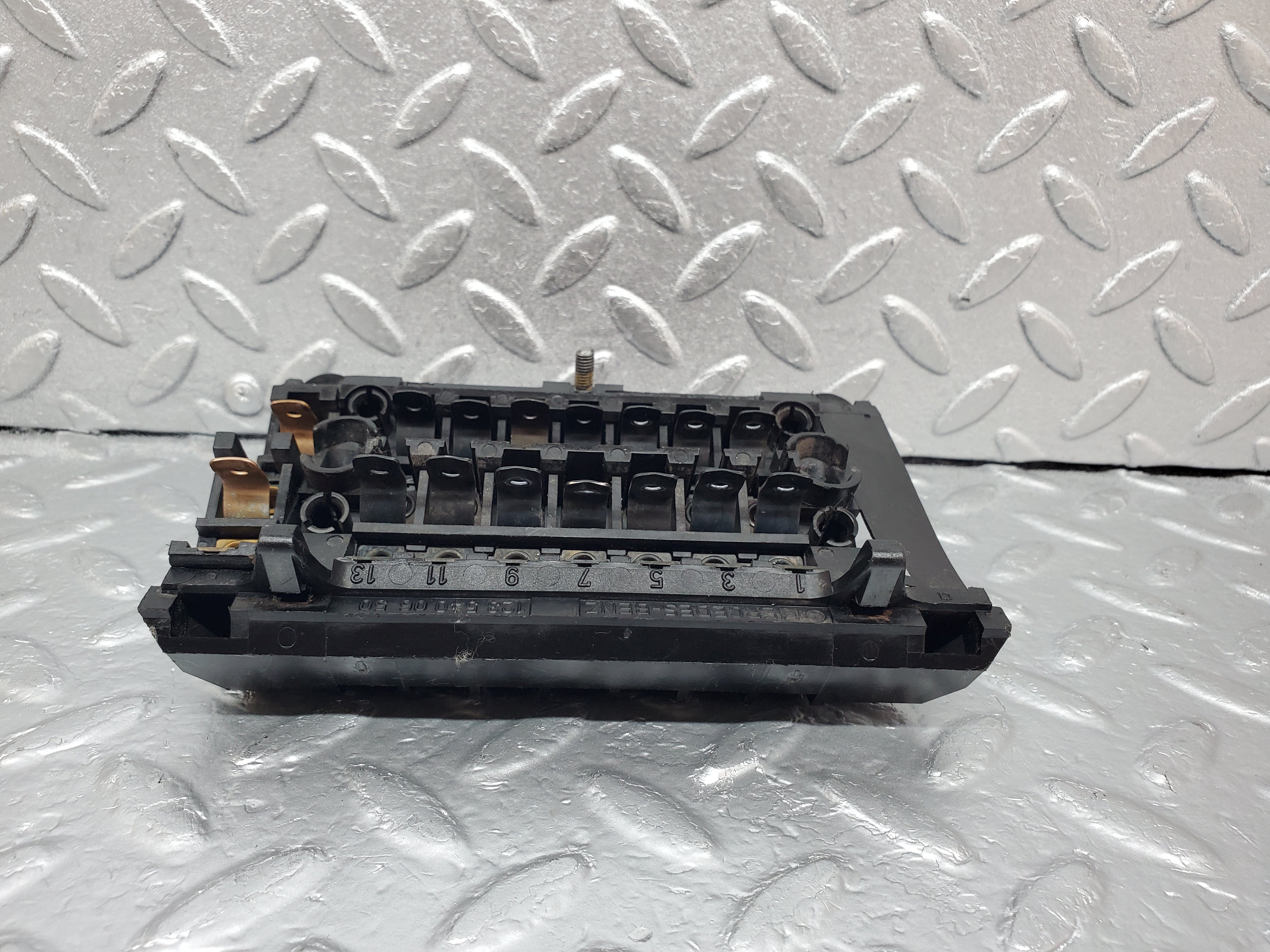 1119 Mercedes-Benz C123 230CE Coupe Fuse Box 1235400650