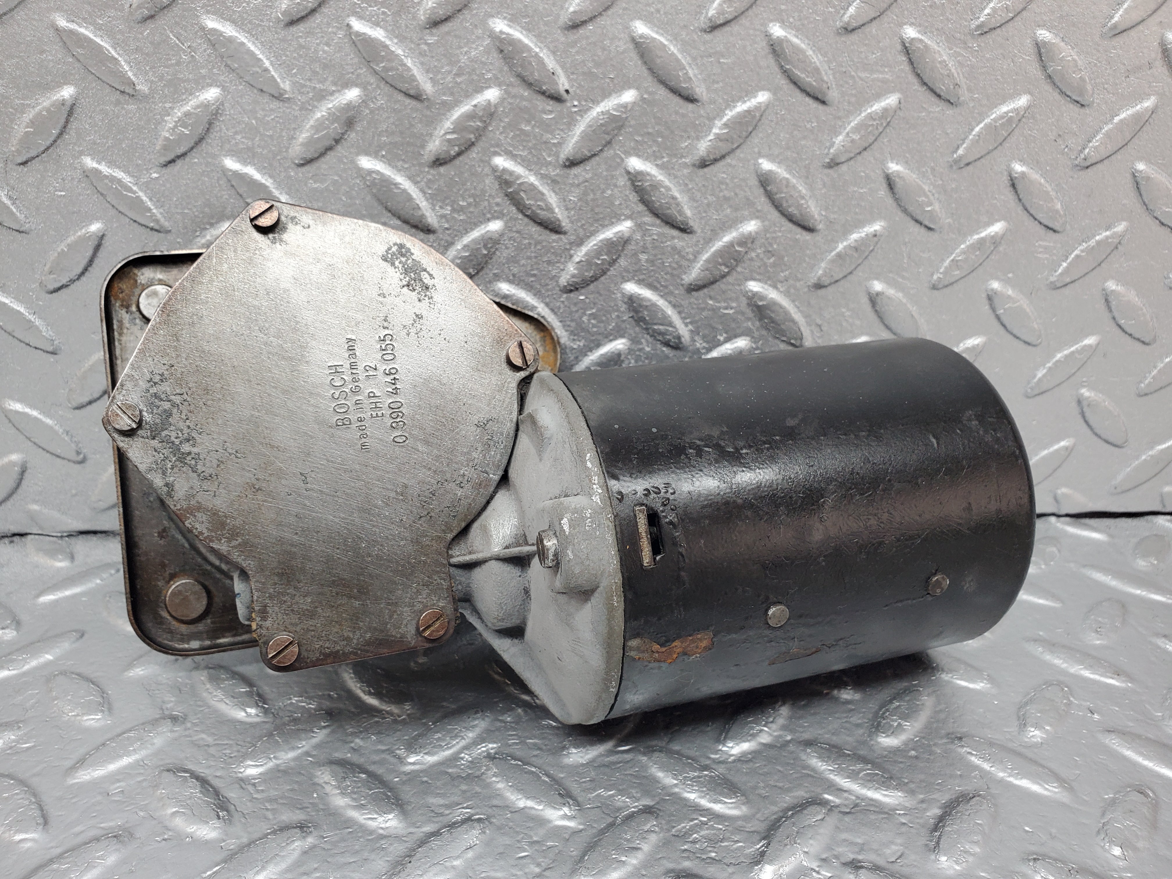 1170 Mercedes-Benz W108 280SE Wiper Motor Bosch 0390446055