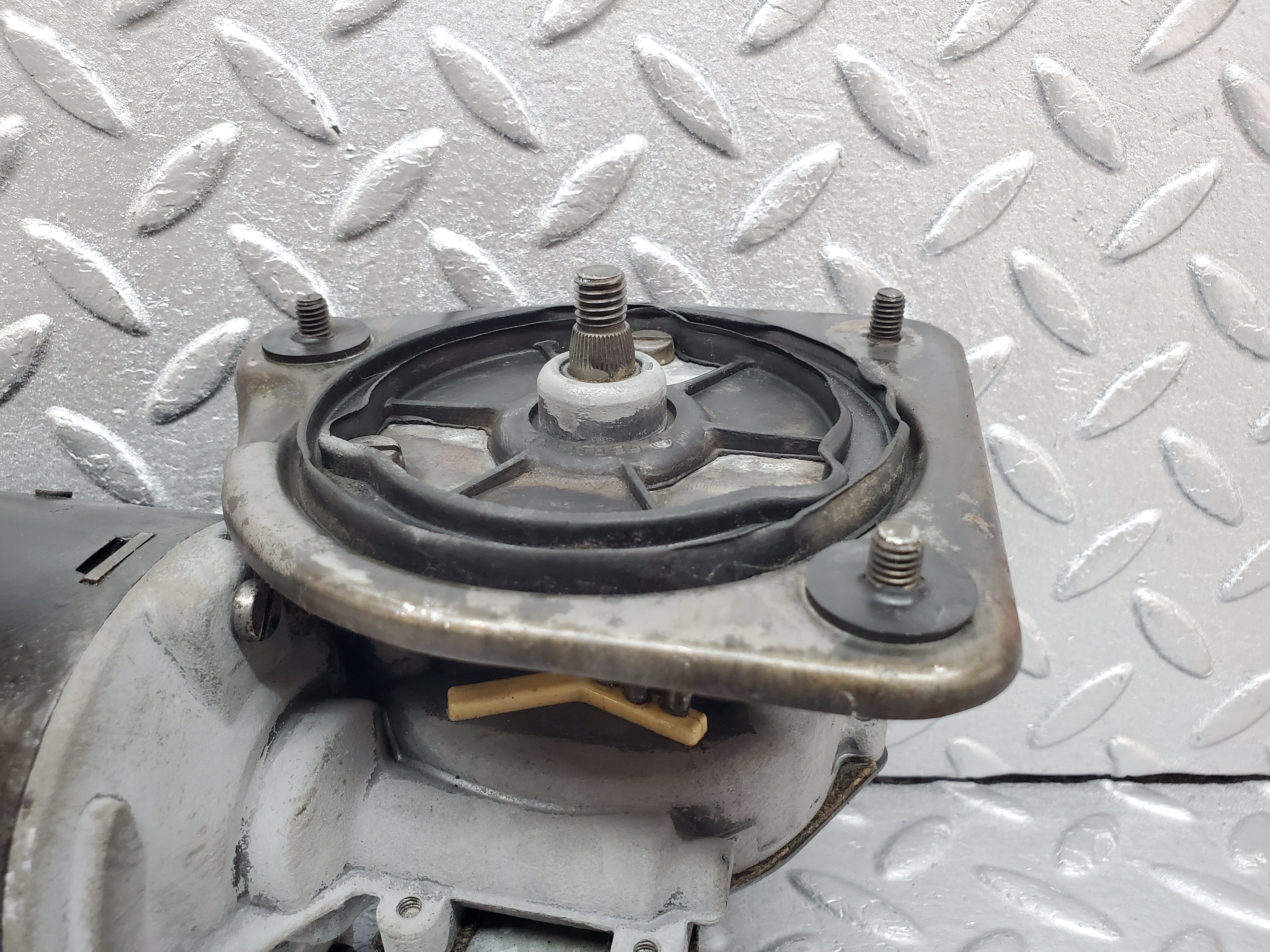 1170 Mercedes-Benz W108 280SE Wiper Motor Bosch 0390446055