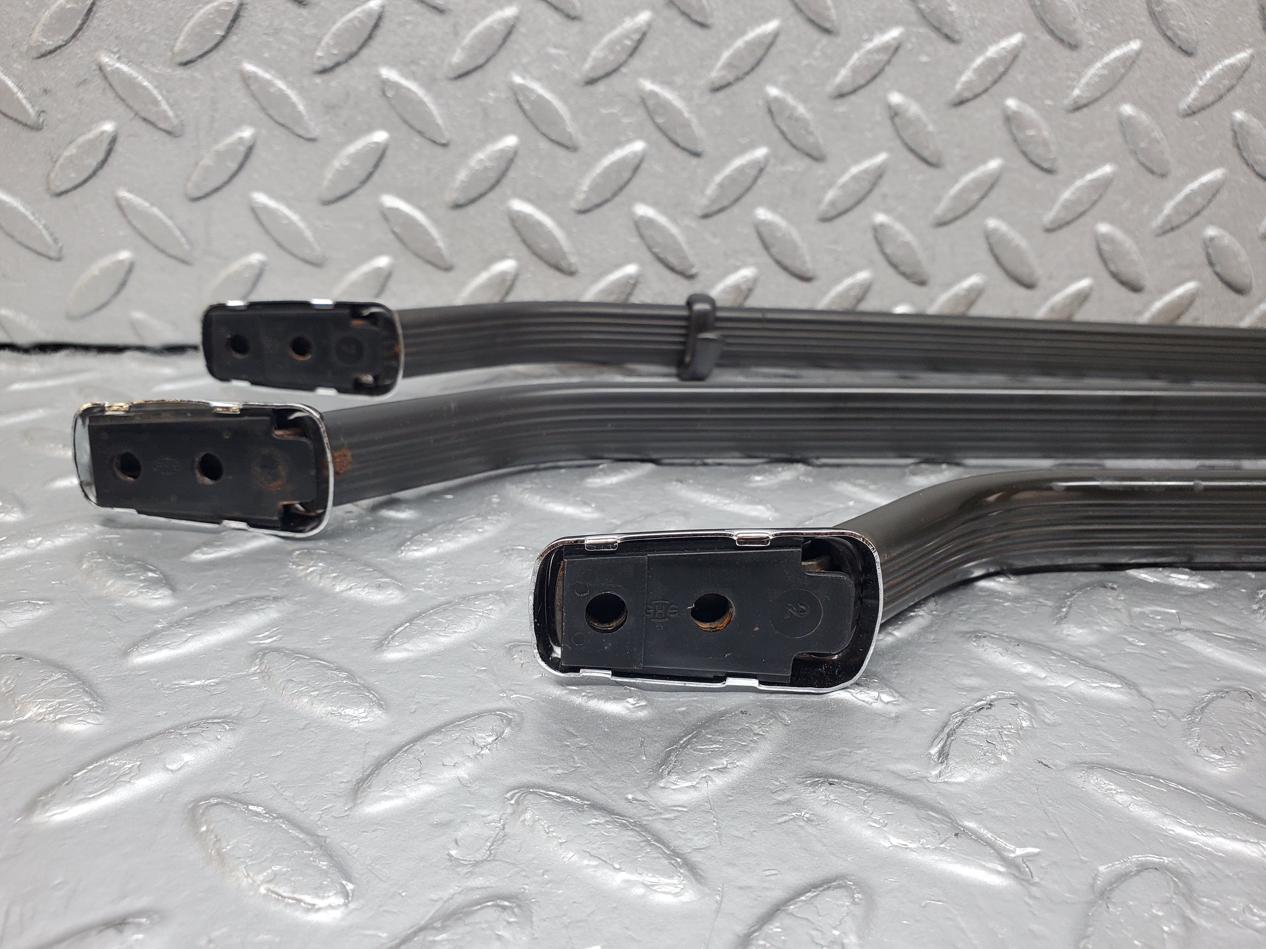 1154 Mercedes-Benz W108 280SE Interior Roof Grab Handle Set Beige