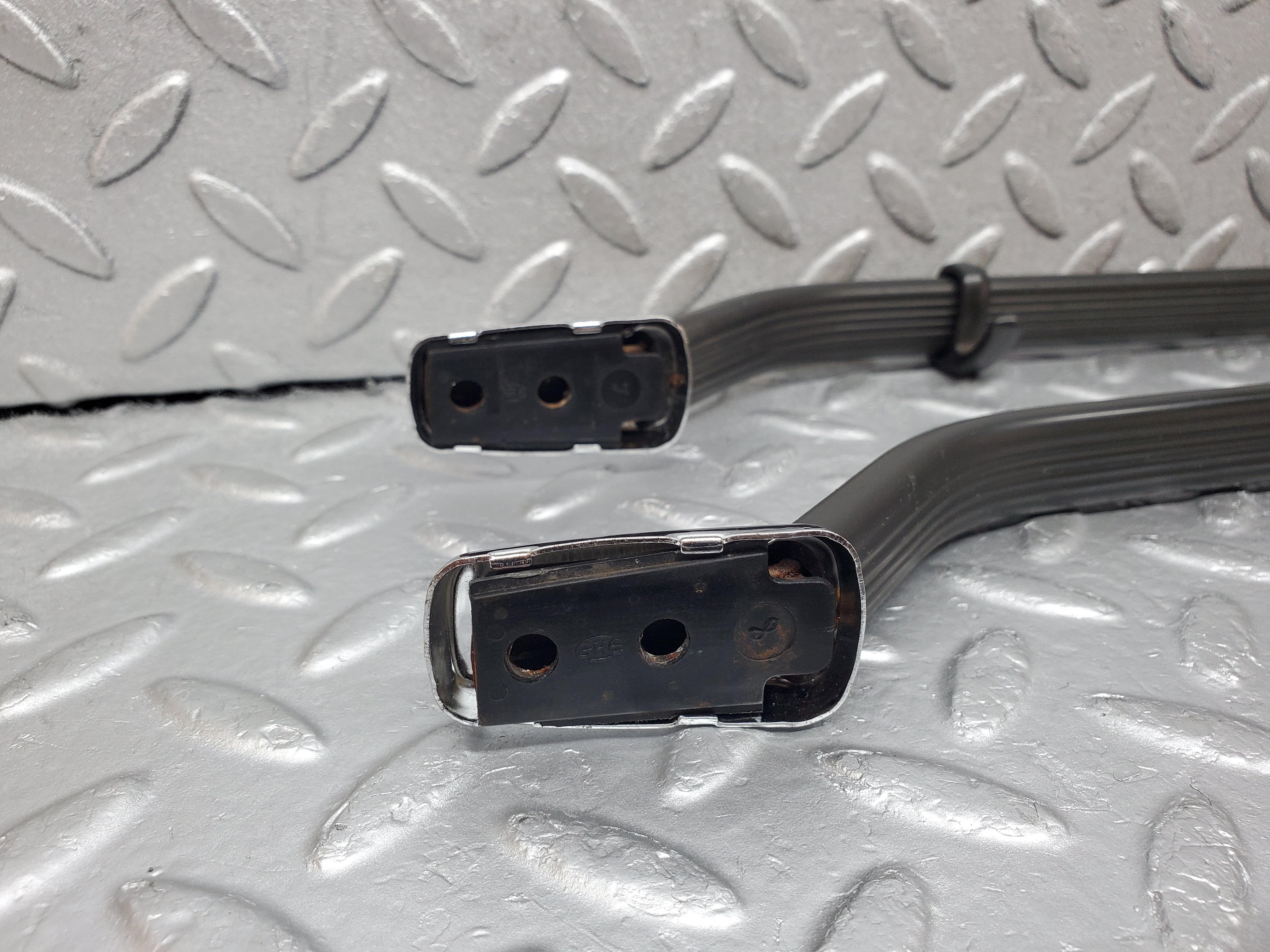 1154 Mercedes-Benz W108 280SE Interior Roof Grab Handle Set Beige