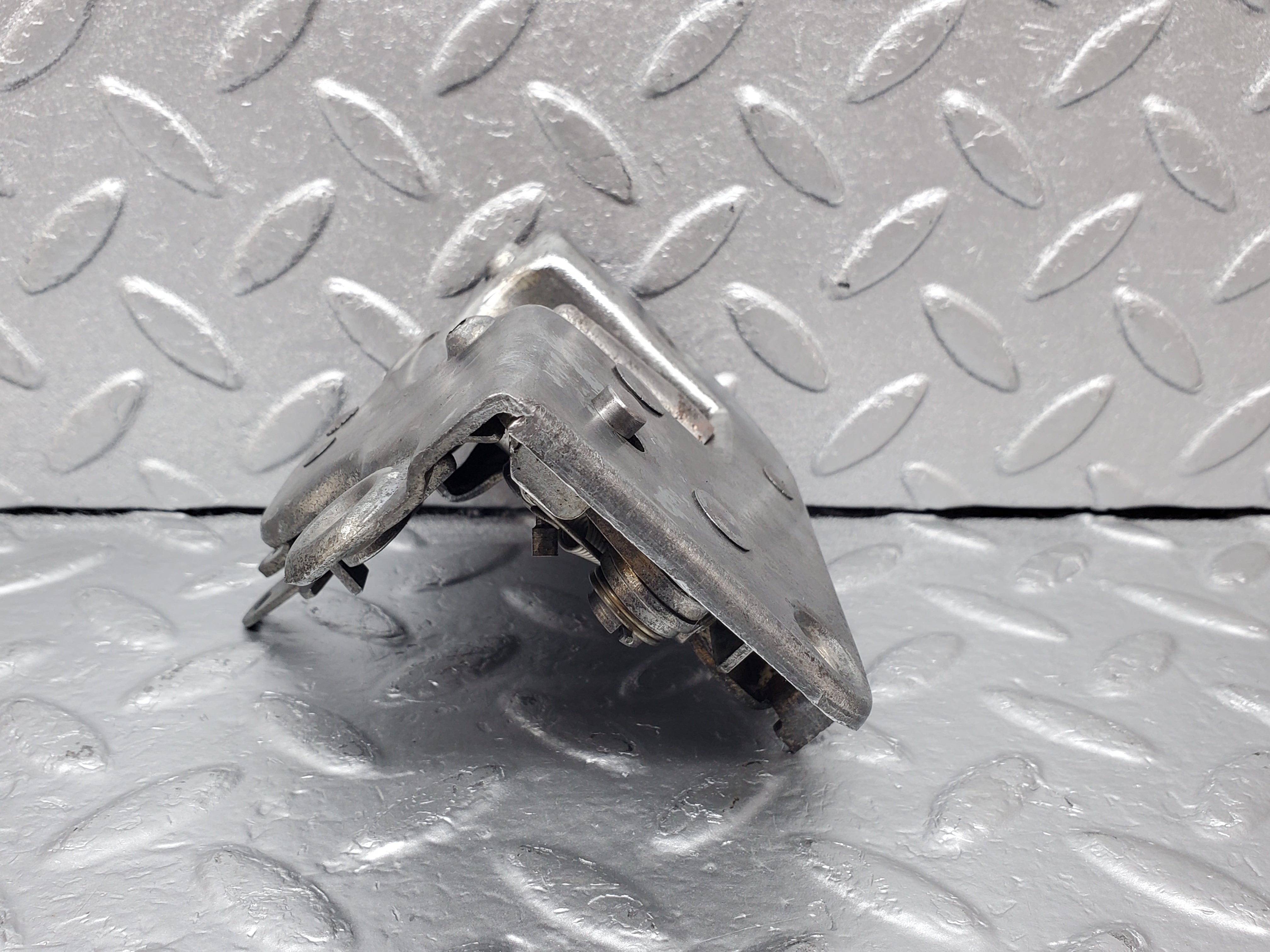 1167 Mercedes-Benz W108 280SE Rear Right Door Lock Mechanism