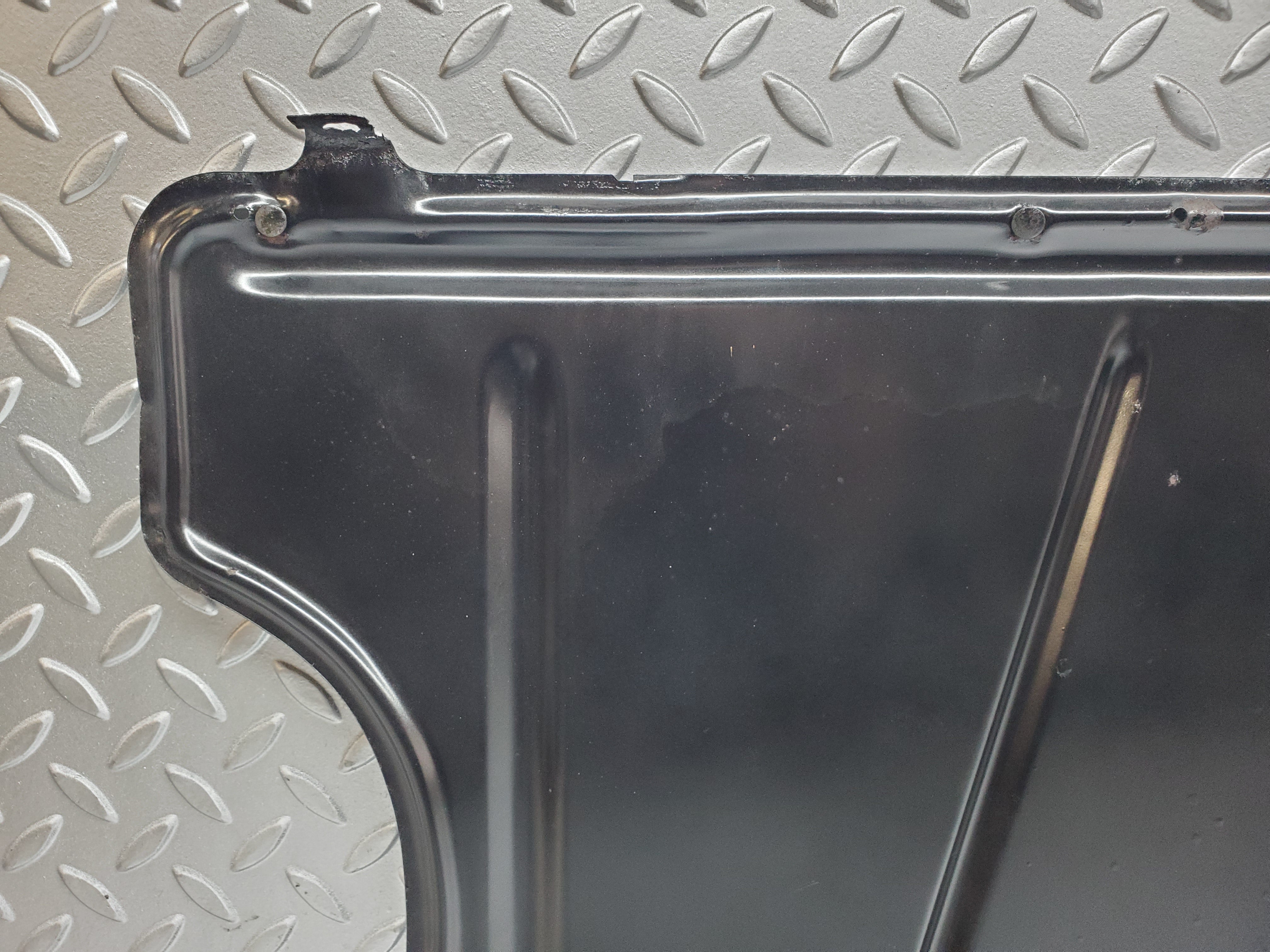 1116 Mercedes-Benz C123 230CE Coupe Fuel Tank Cover Plate