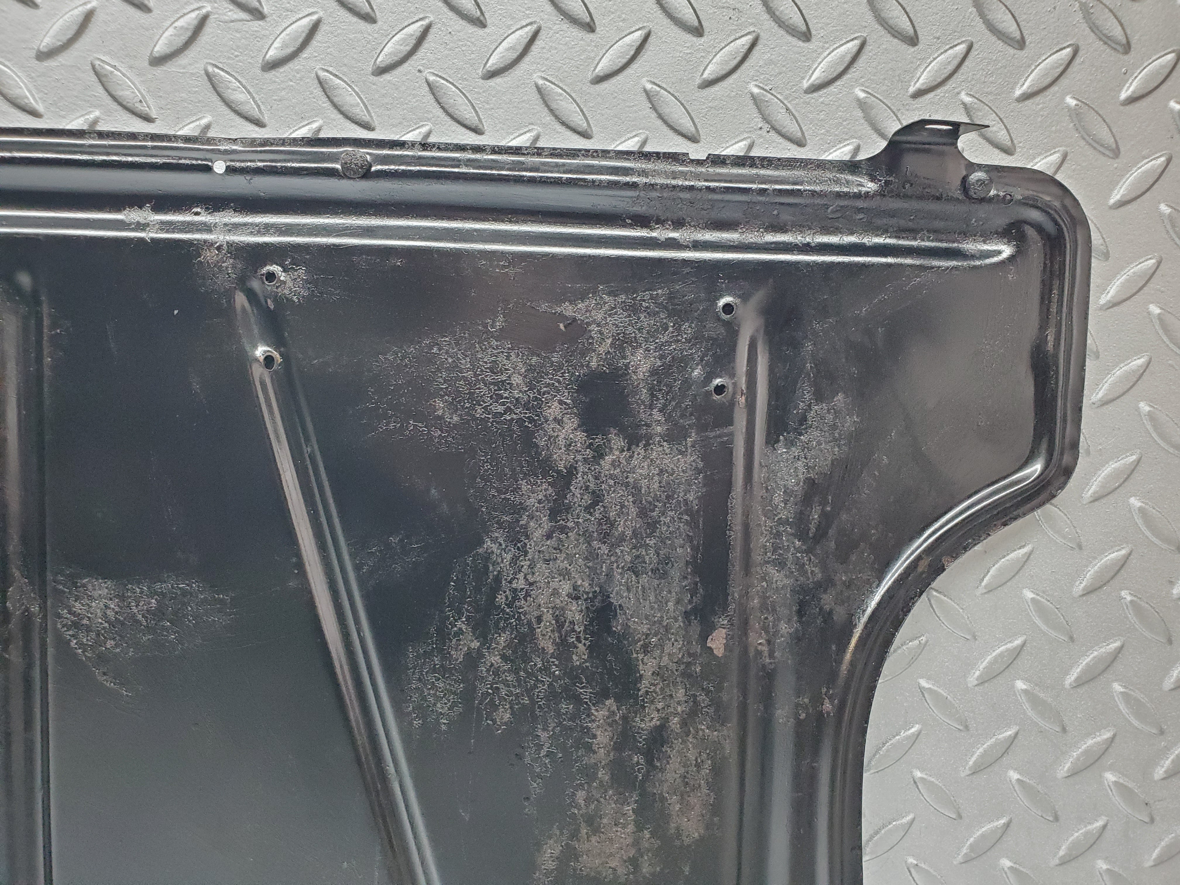 1116 Mercedes-Benz C123 230CE Coupe Fuel Tank Cover Plate