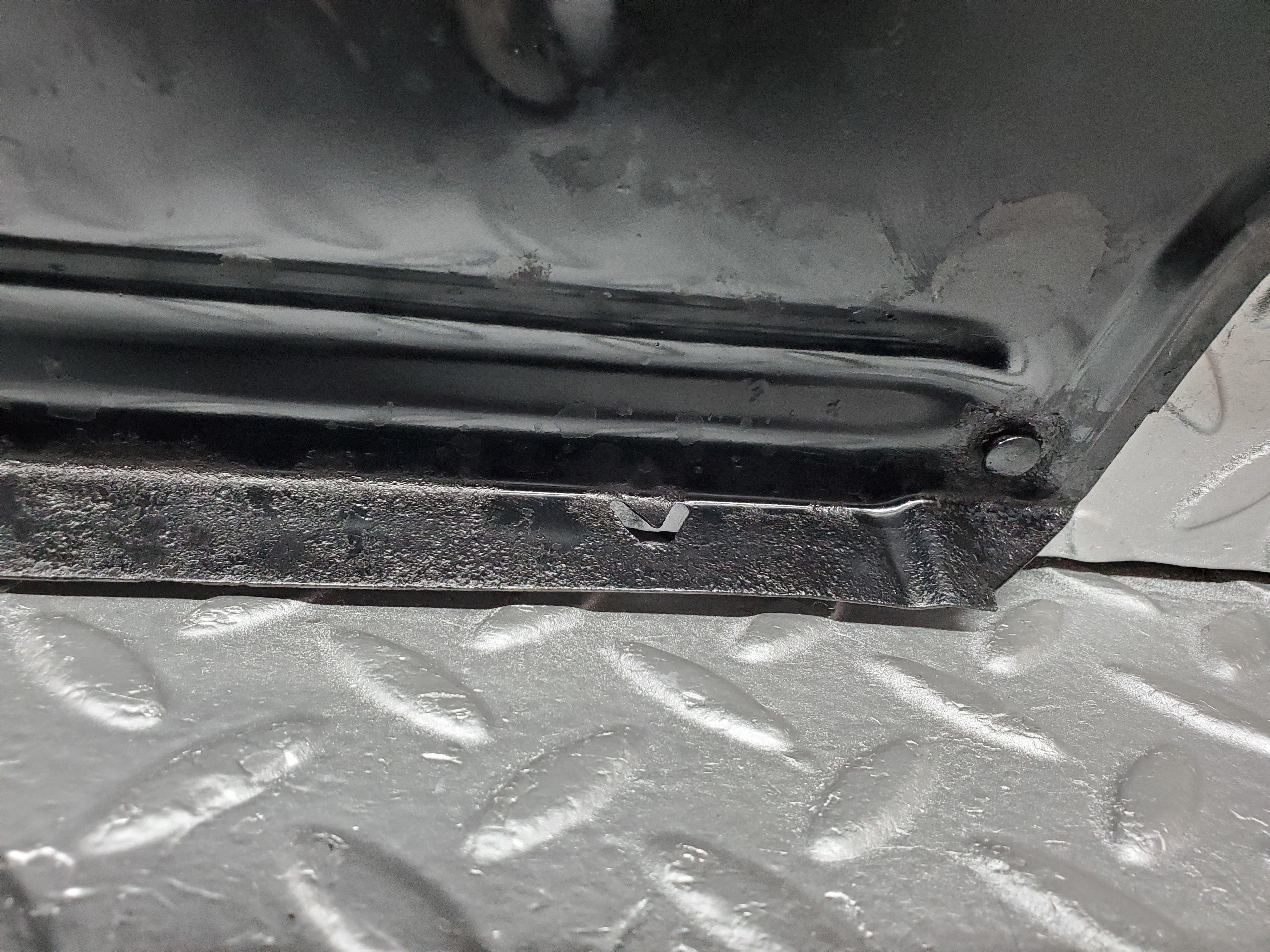 1116 Mercedes-Benz C123 230CE Coupe Fuel Tank Cover Plate