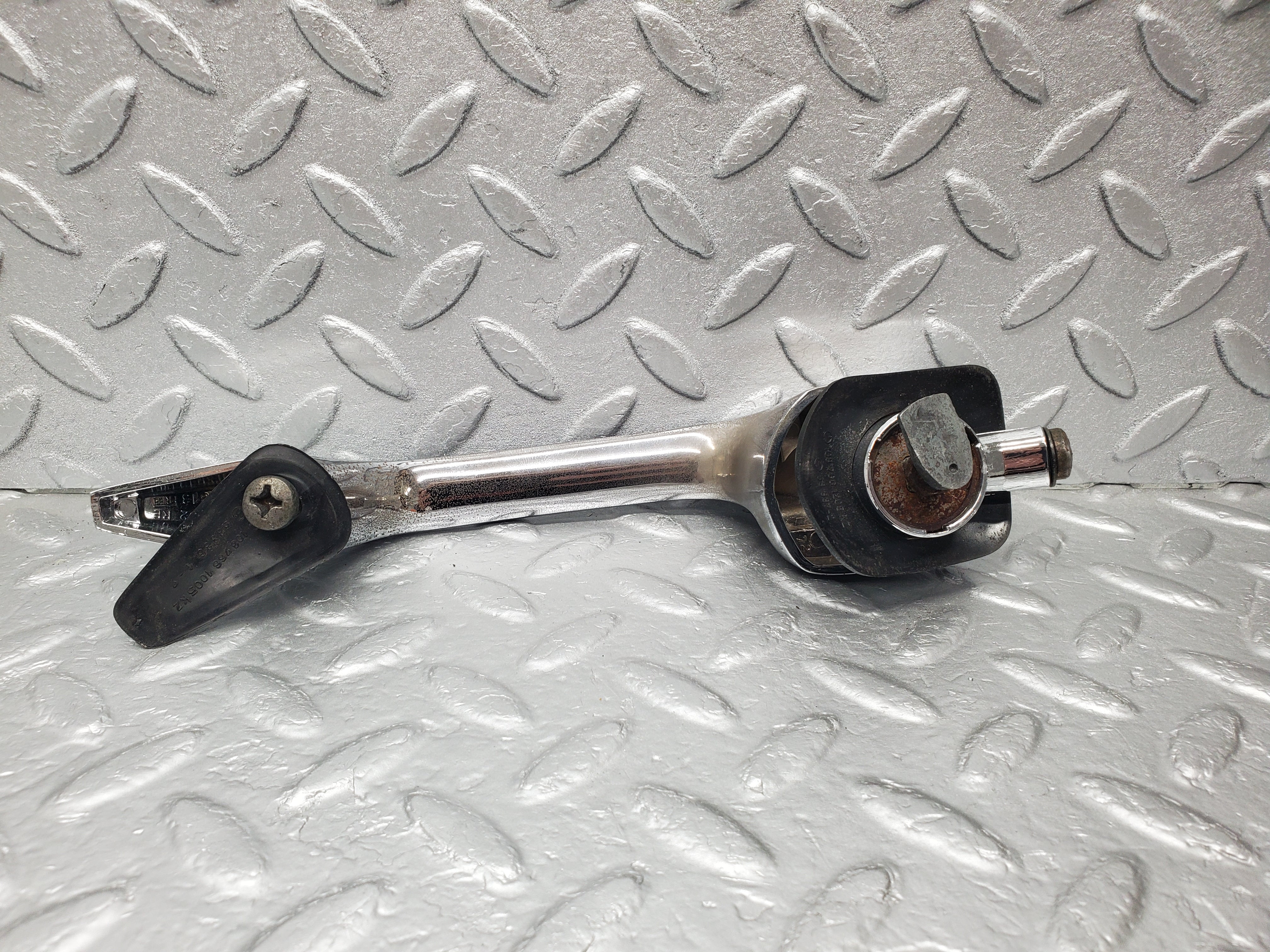 1189 Mercedes-Benz W108 280SE Door Handle Rear Right 1087661202