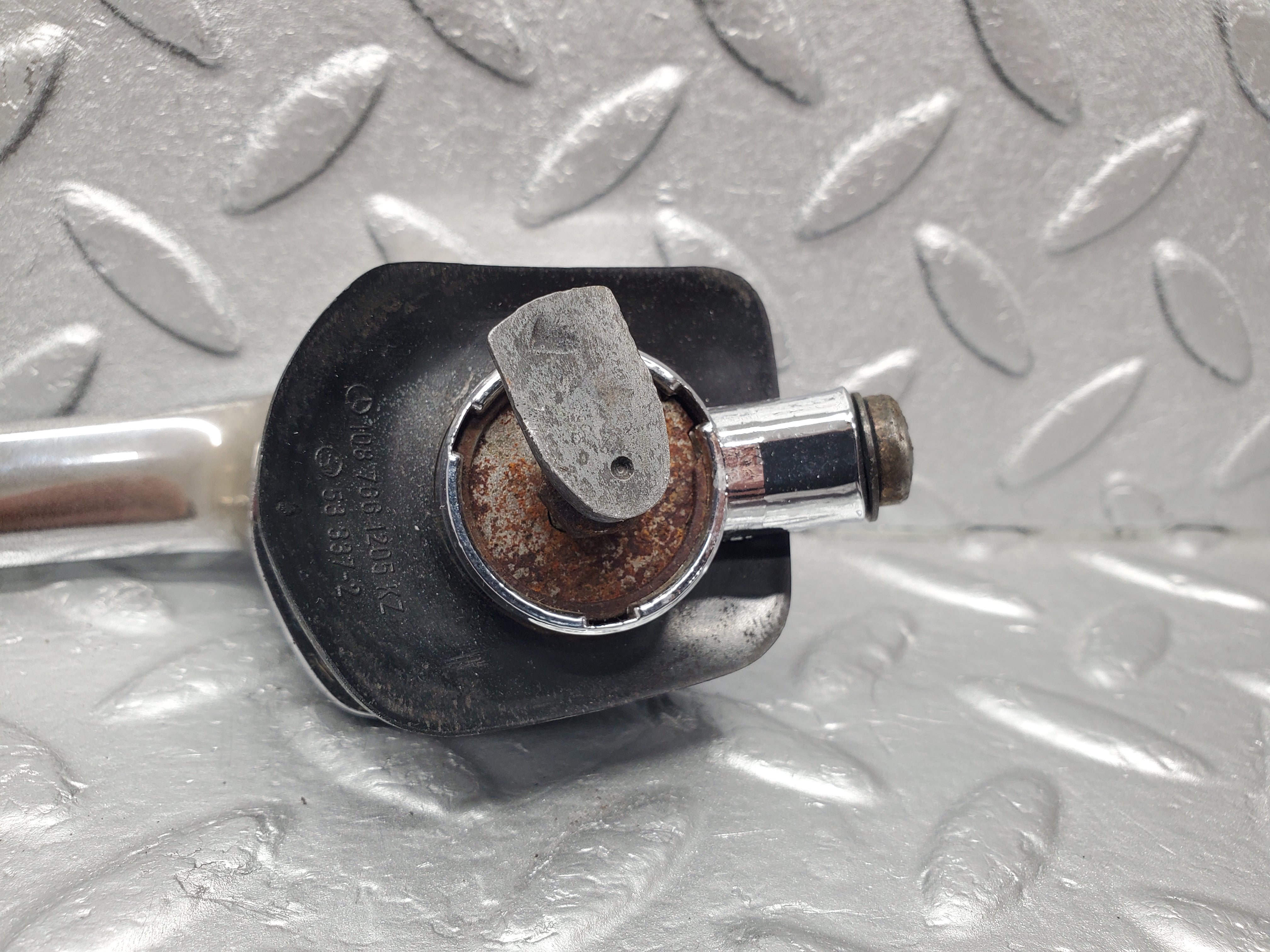 1189 Mercedes-Benz W108 280SE Door Handle Rear Right 1087661202