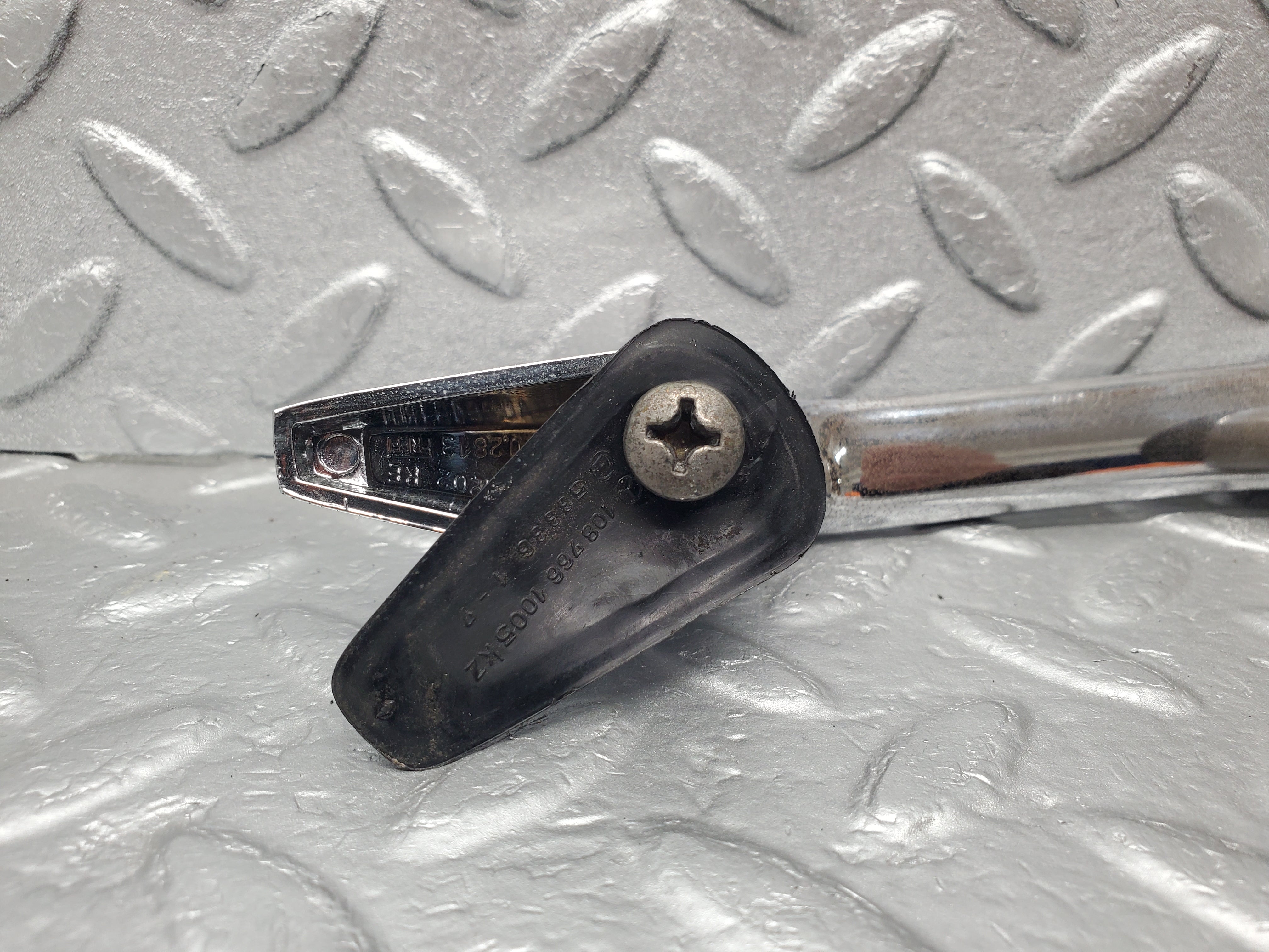 1189 Mercedes-Benz W108 280SE Door Handle Rear Right 1087661202