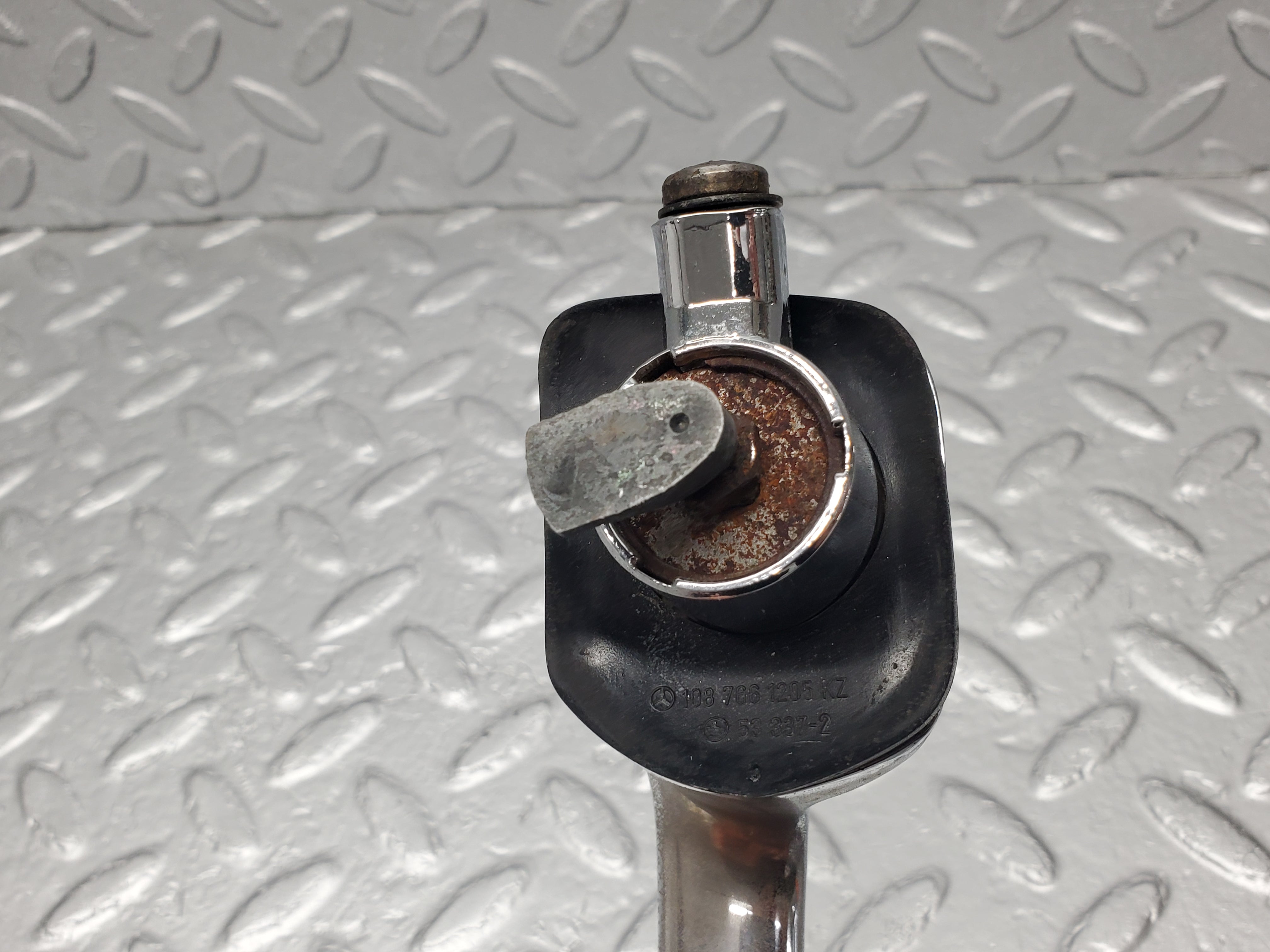 1189 Mercedes-Benz W108 280SE Door Handle Rear Right 1087661202