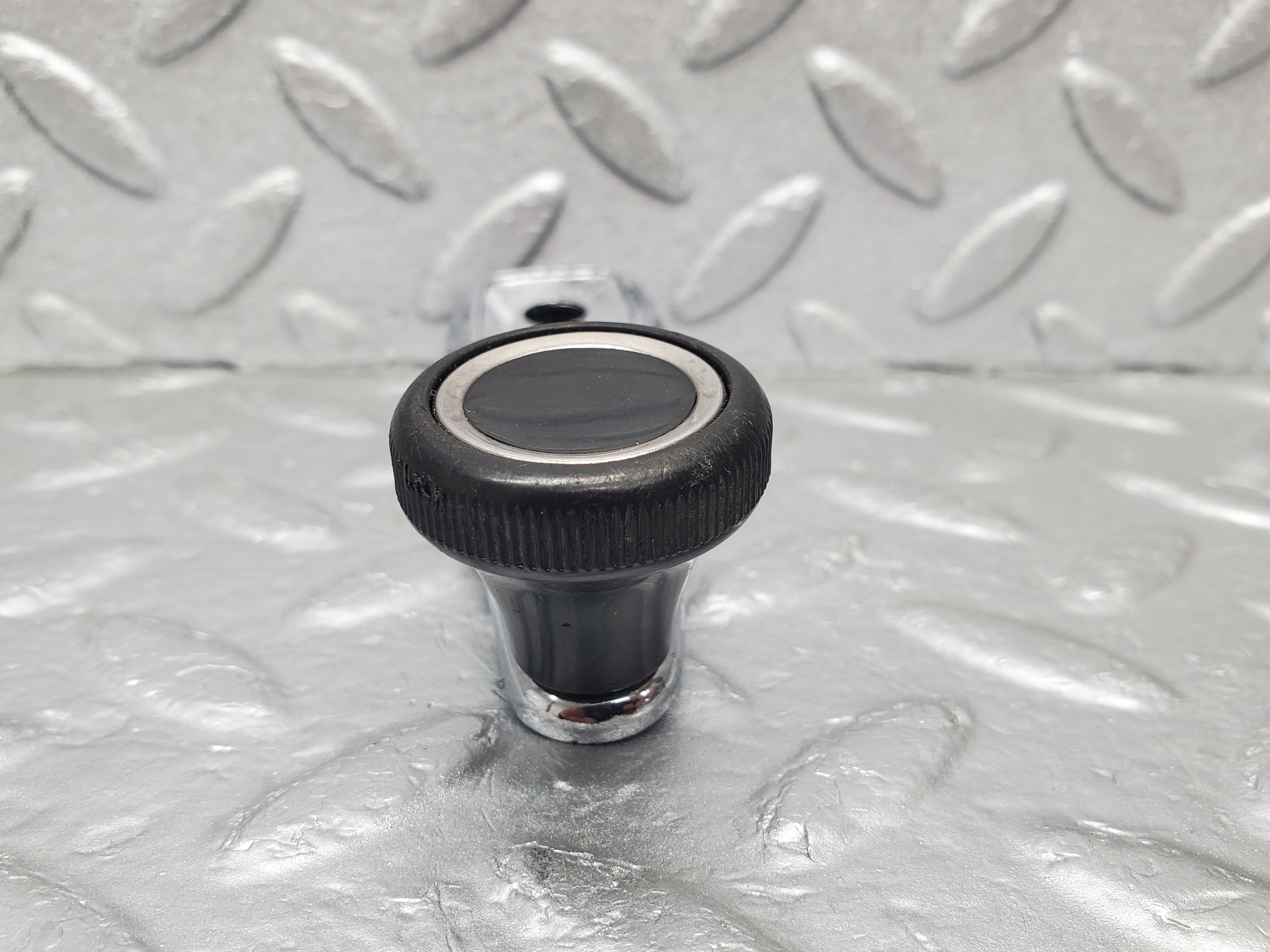 1191 Mercedes-Benz W108 280SE Window Lifter Crank Handle