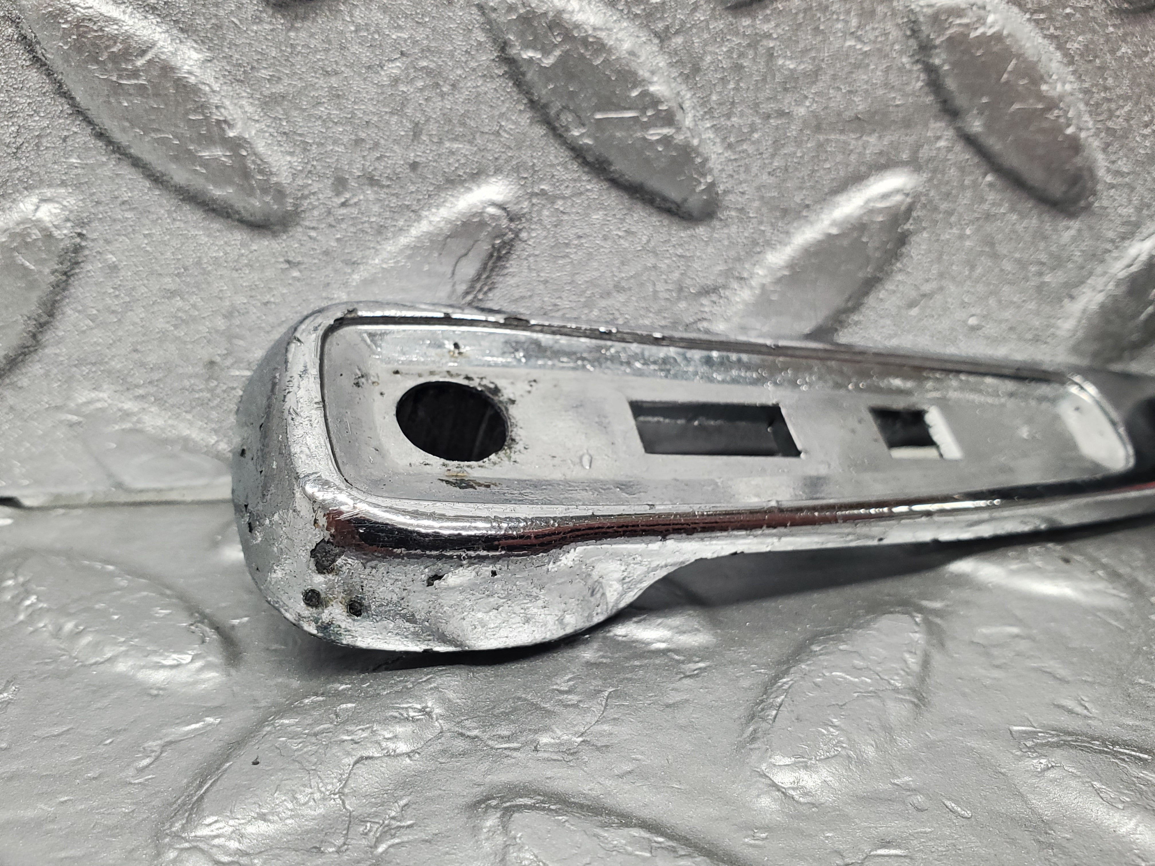 1192 Mercedes-Benz W108 280SE Window Lifter Crank Handle