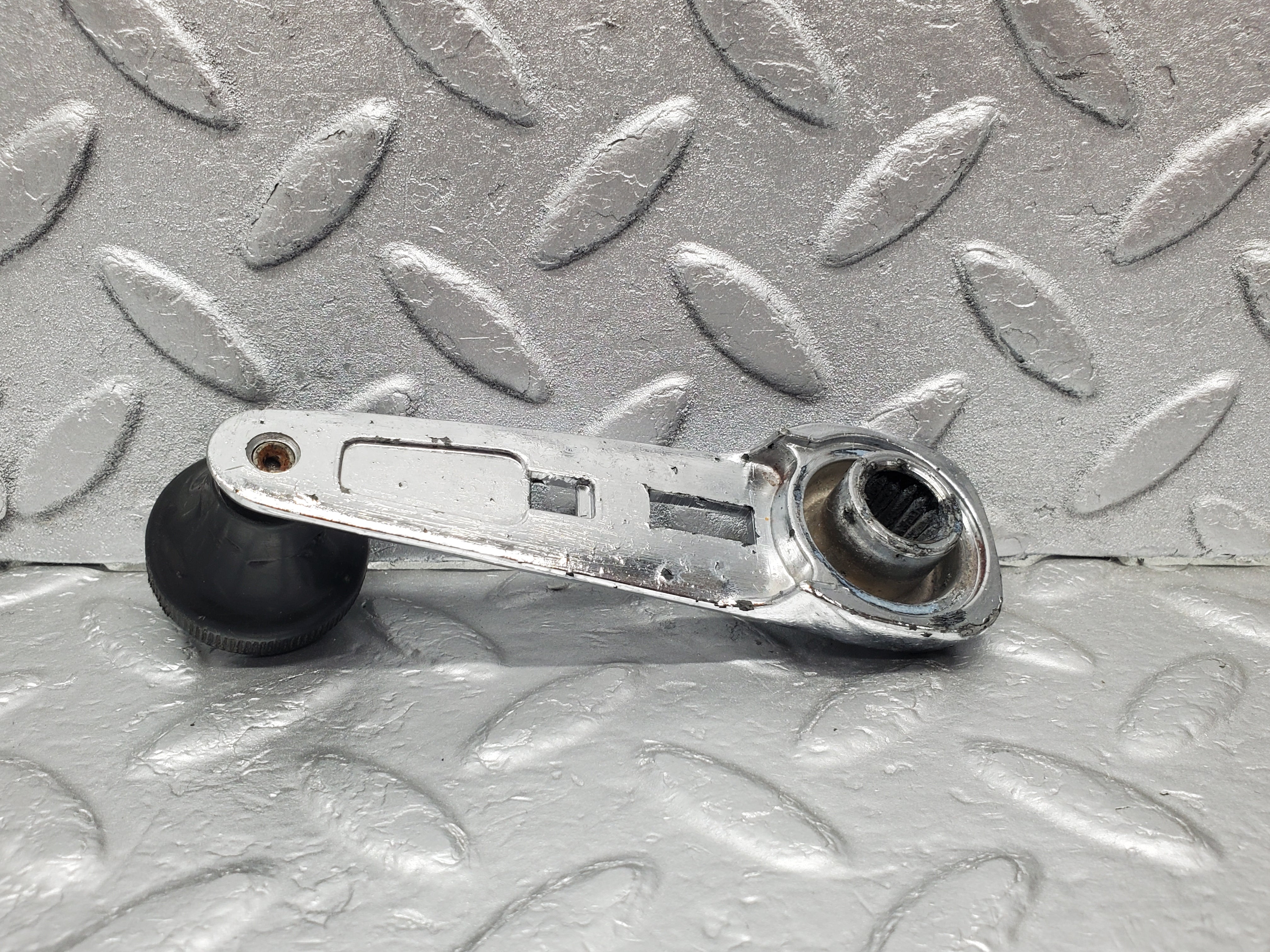 1192 Mercedes-Benz W108 280SE Window Lifter Crank Handle