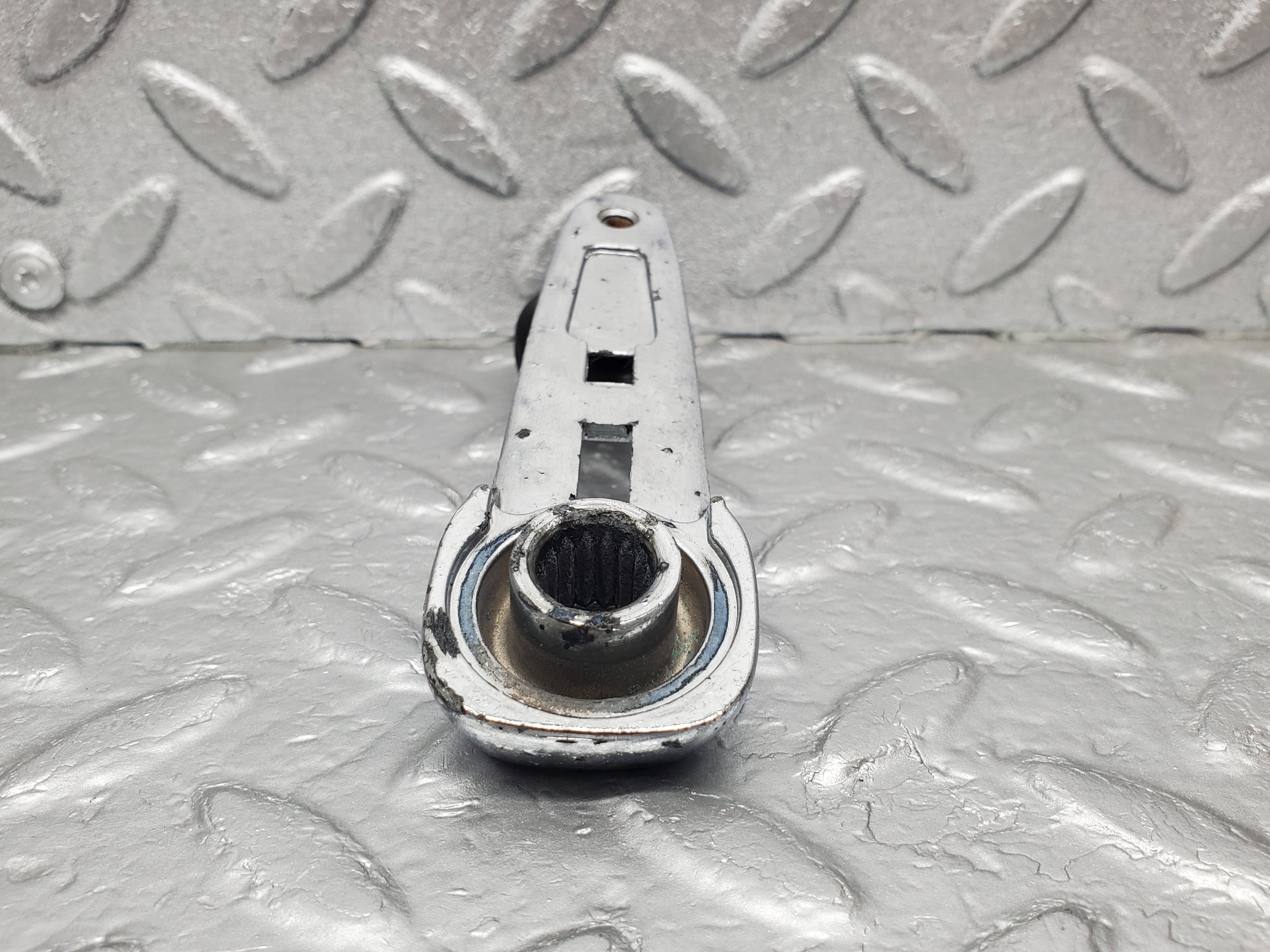 1192 Mercedes-Benz W108 280SE Window Lifter Crank Handle