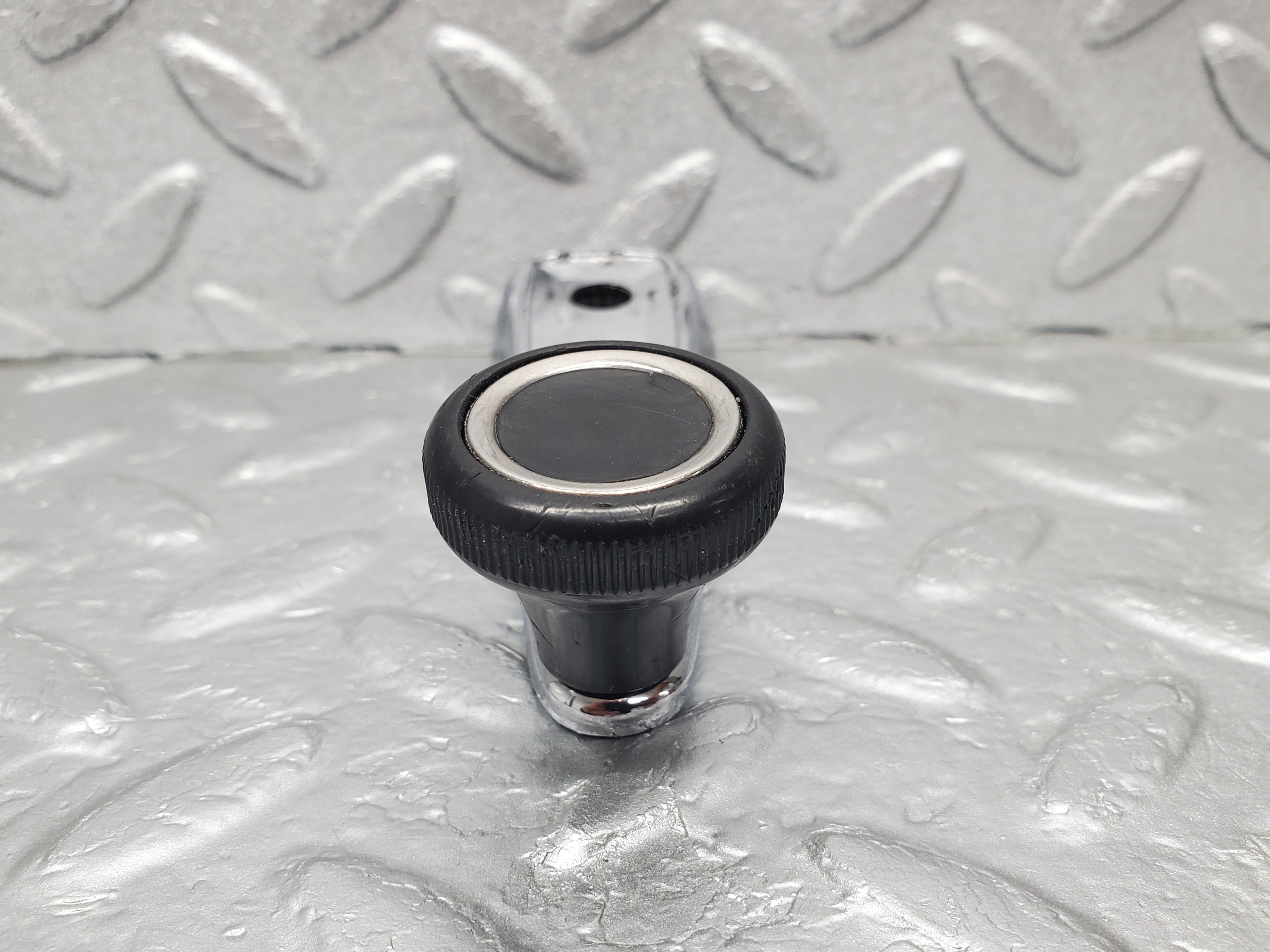 1193 Mercedes-Benz W108 280SE Window Lifter Crank Handle