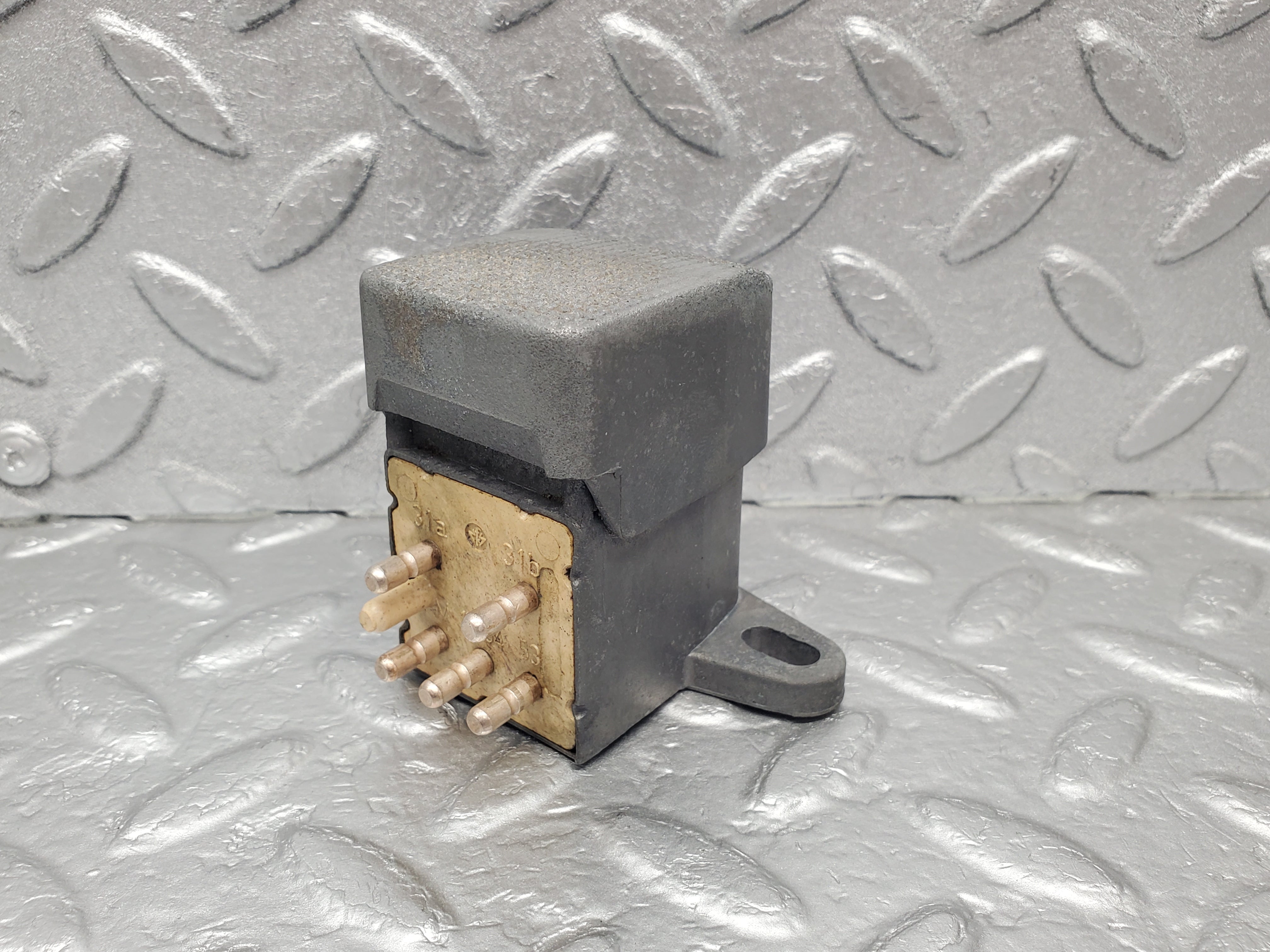 1199 Mercedes-Benz W108 280SE Windscreen Washer Switch