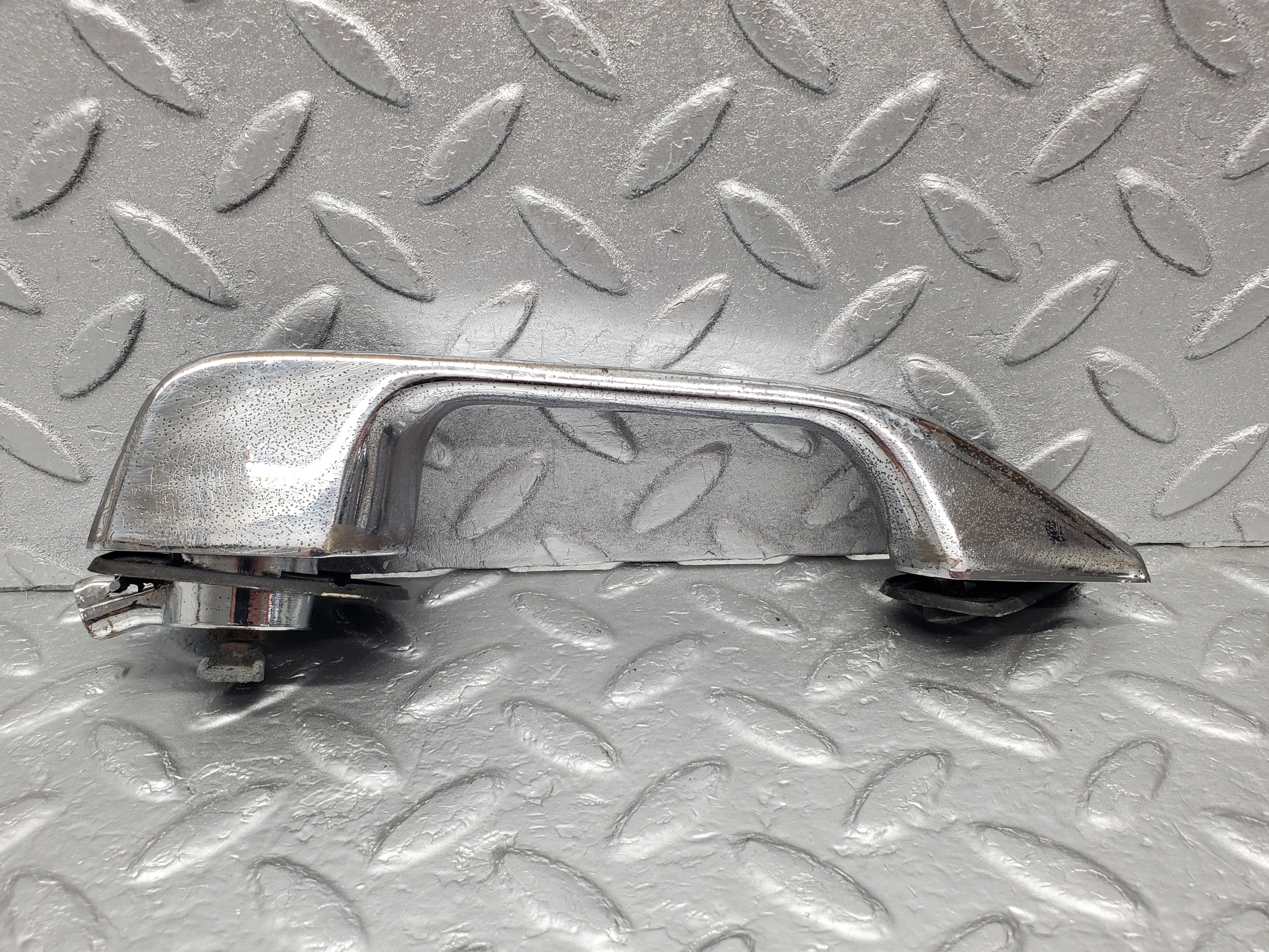 1203 Mercedes-Benz W108 280SE Door Handle Rear Left 1087661102