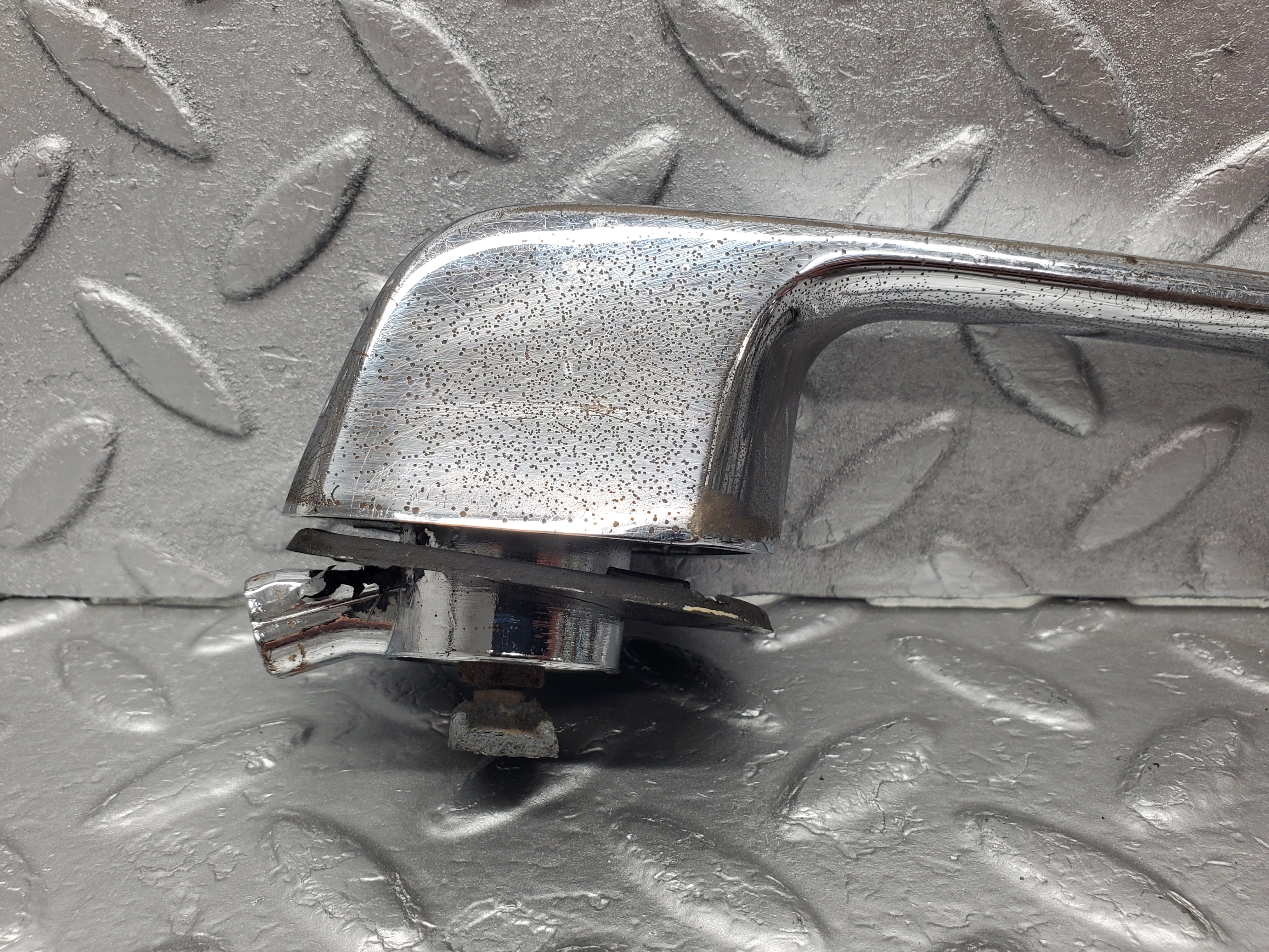 1203 Mercedes-Benz W108 280SE Door Handle Rear Left 1087661102