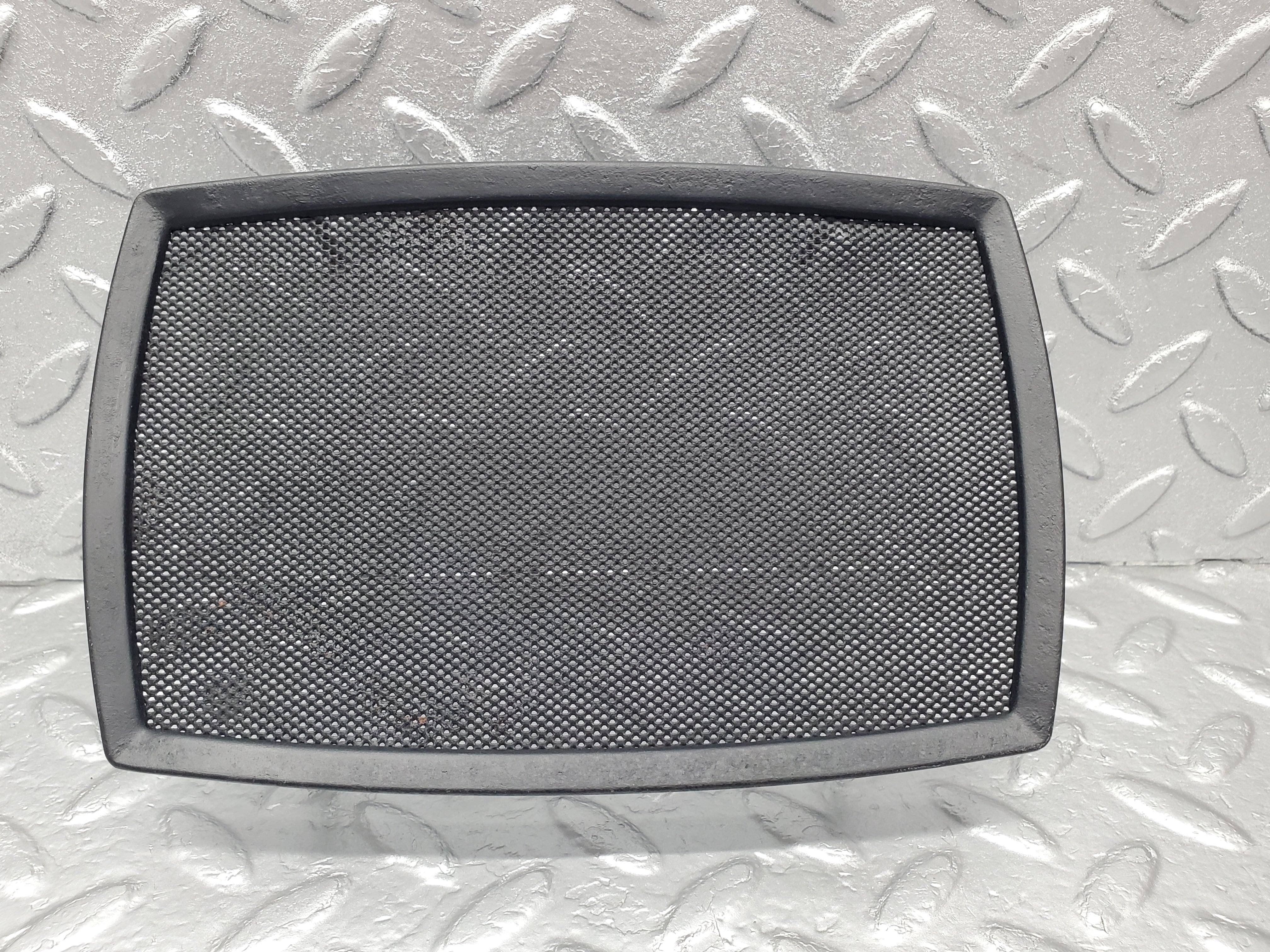 1222 Mercedes-Benz W108 280SE Dashboard Speaker Cover