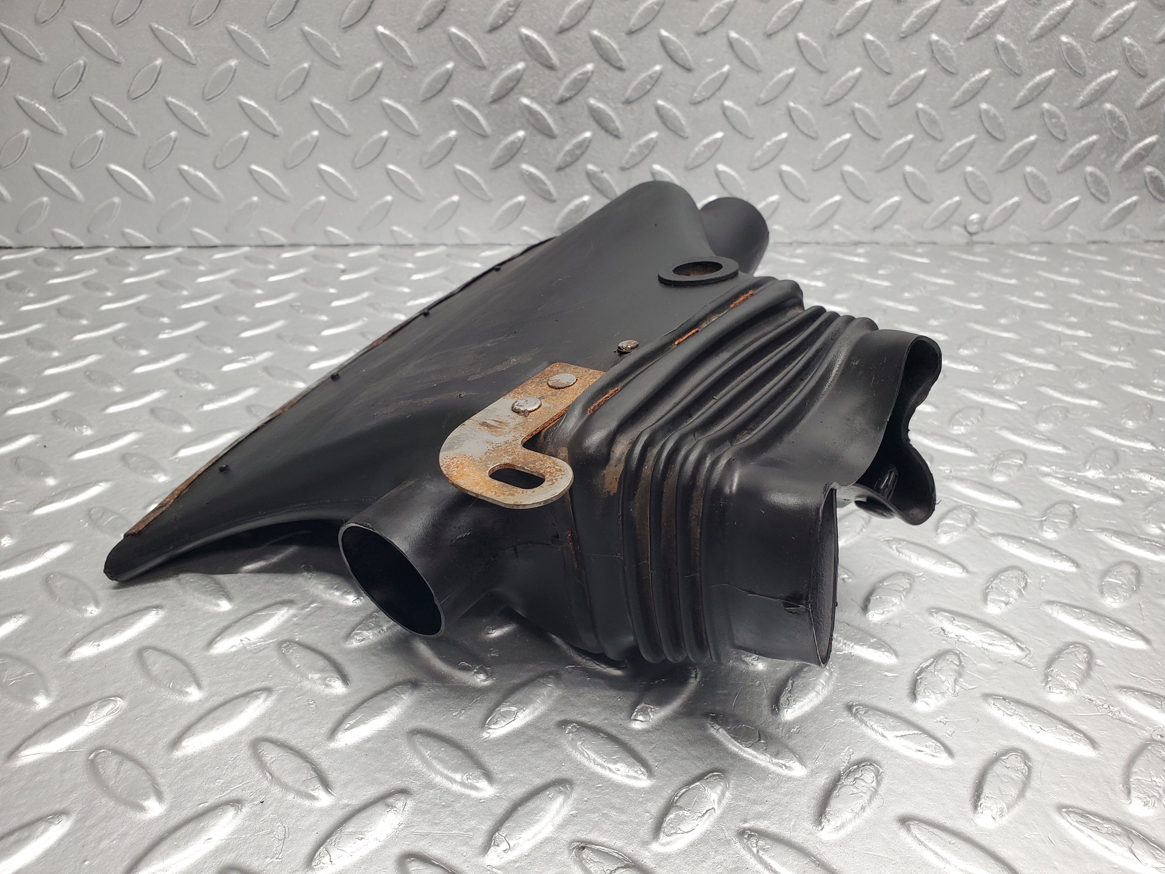 1204 Mercedes-Benz W108 280SE Air Vent Duct Left & Right Side 1088310788