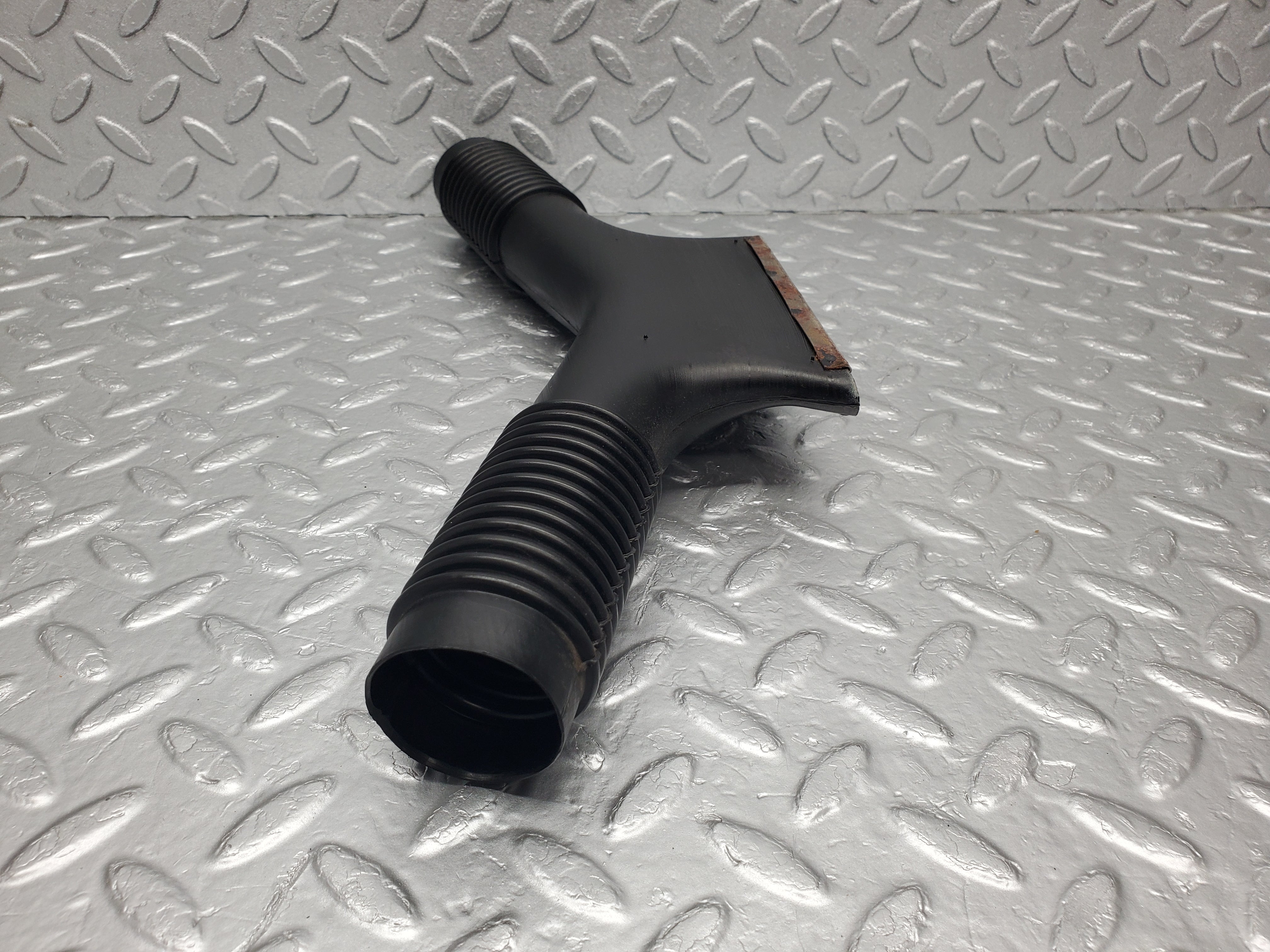 1211 Mercedes-Benz W108 280SE Heater Center Air Duct Vent