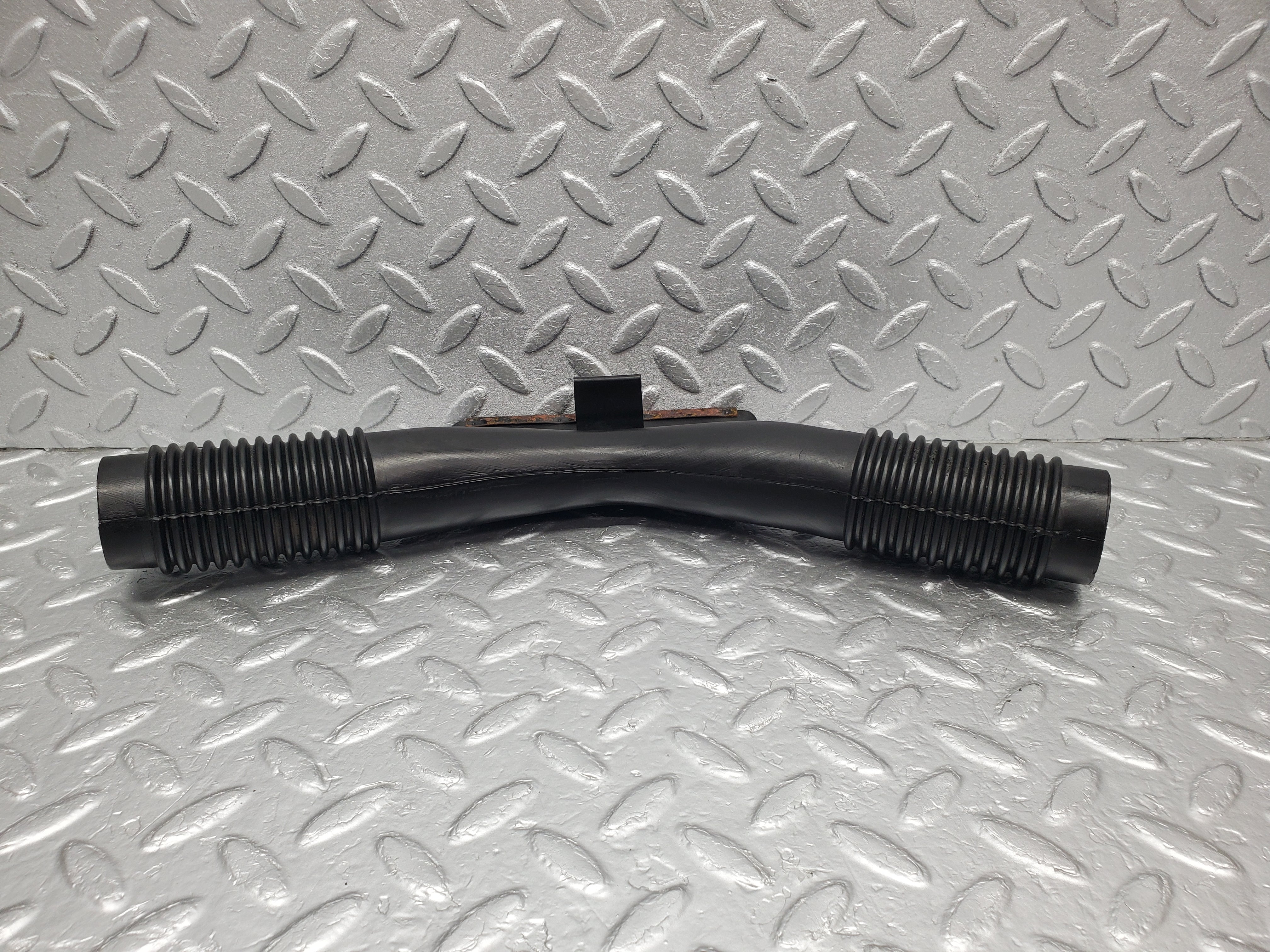 1211 Mercedes-Benz W108 280SE Heater Center Air Duct Vent