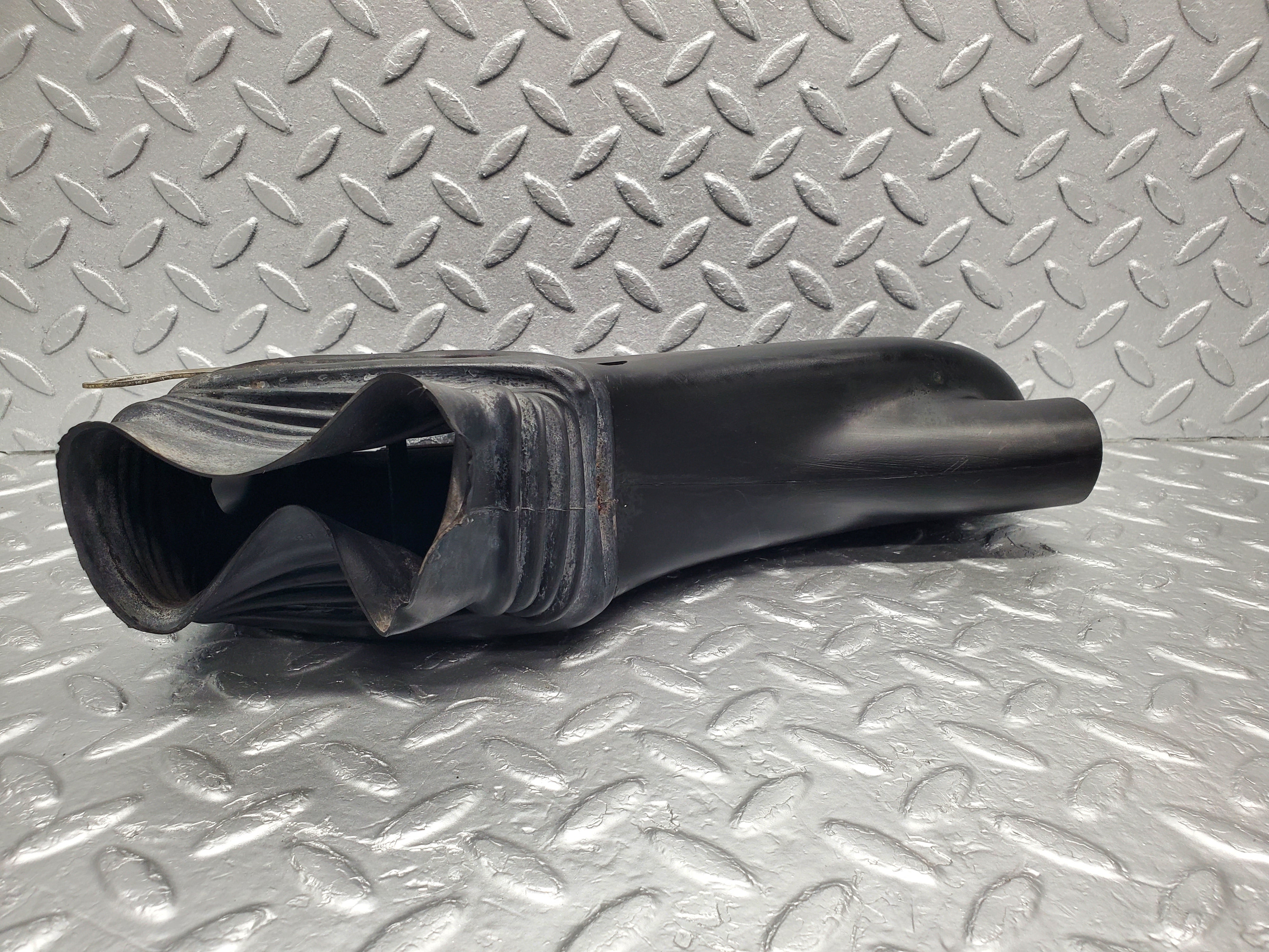 1207 Mercedes-Benz W108 280SE Air Vent Duct Left Side 1088310788