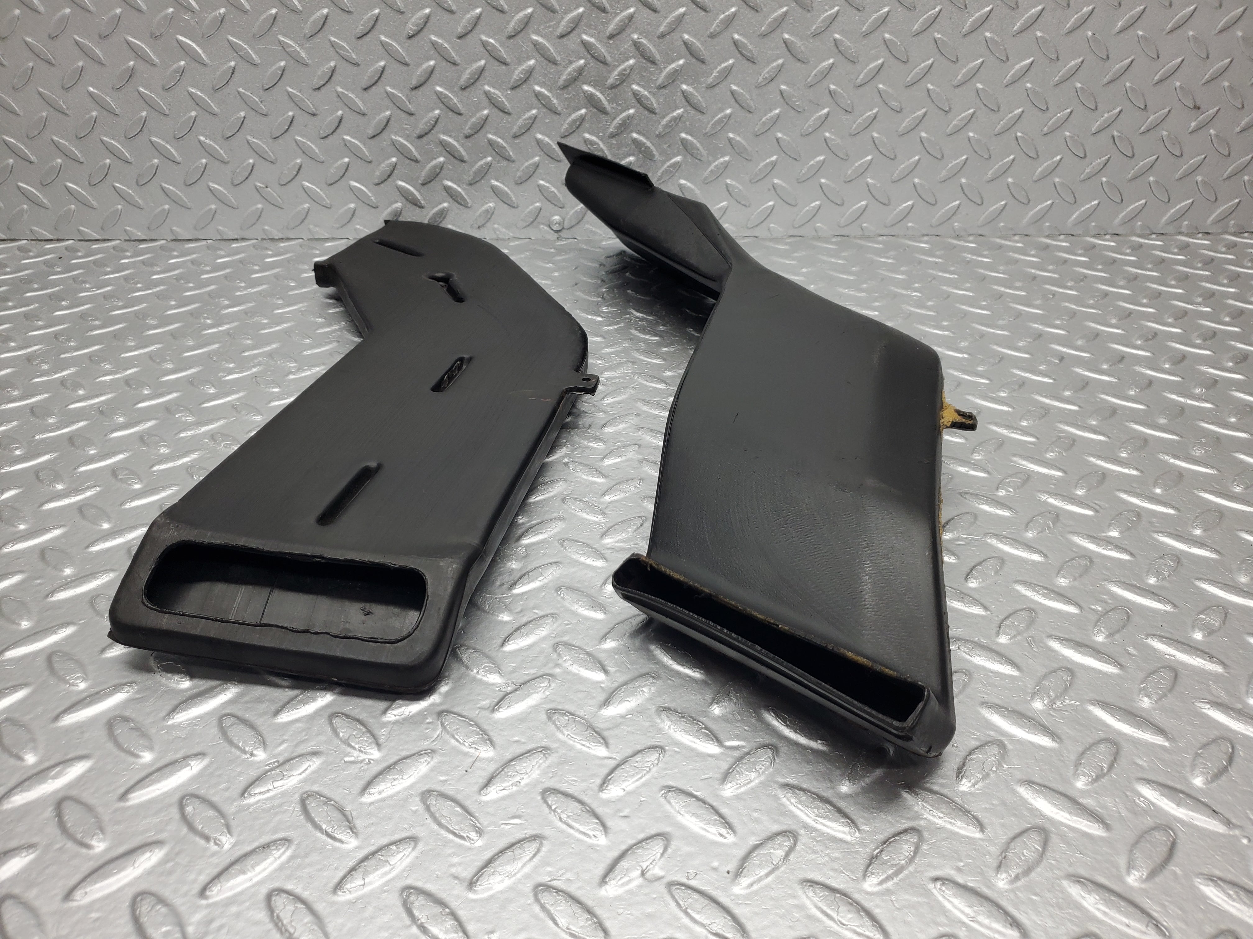 1209 Mercedes-Benz W108 280SE Heater Air Duct Vent Left Side 1088310446